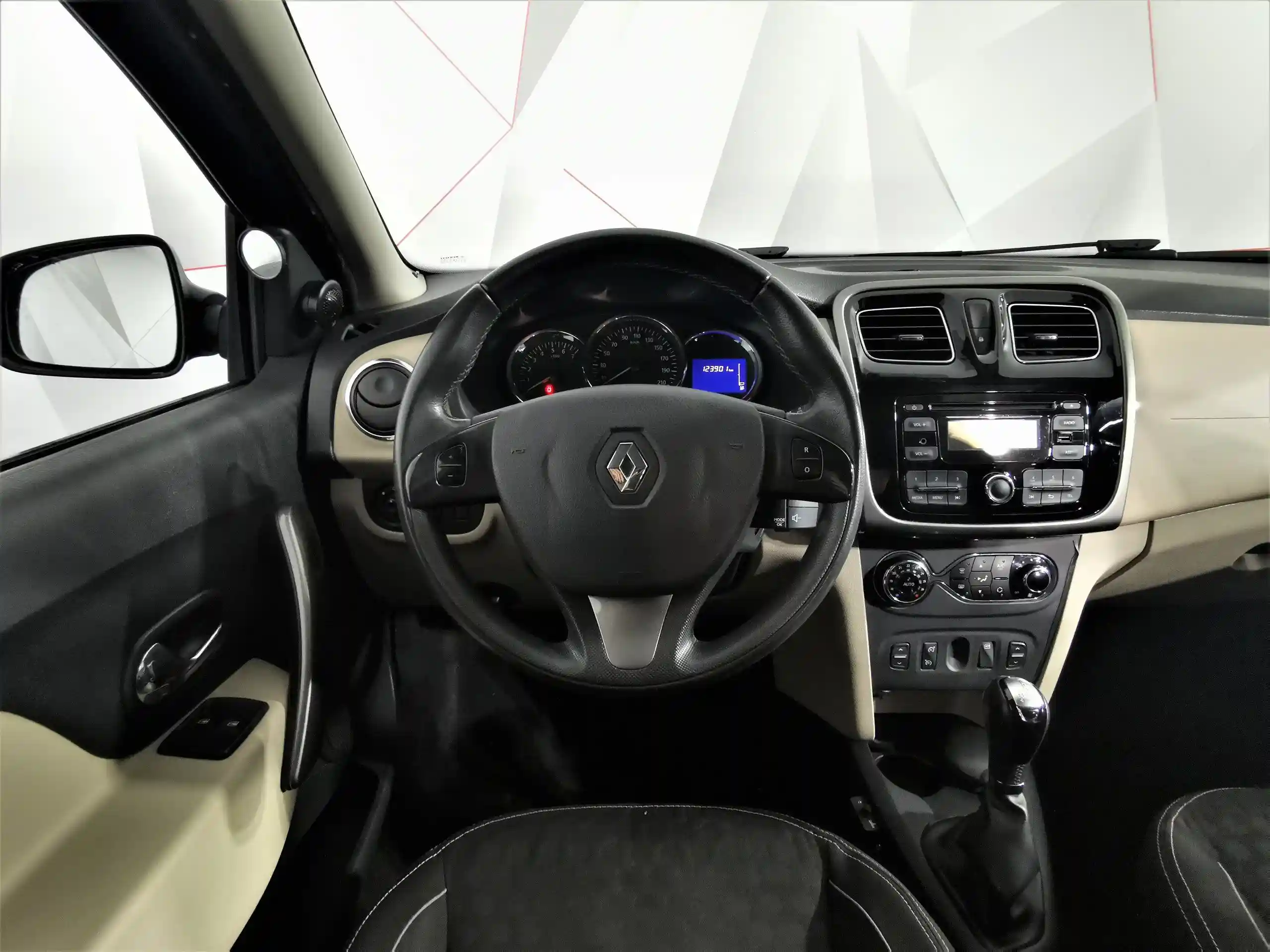Renault Logan 2015