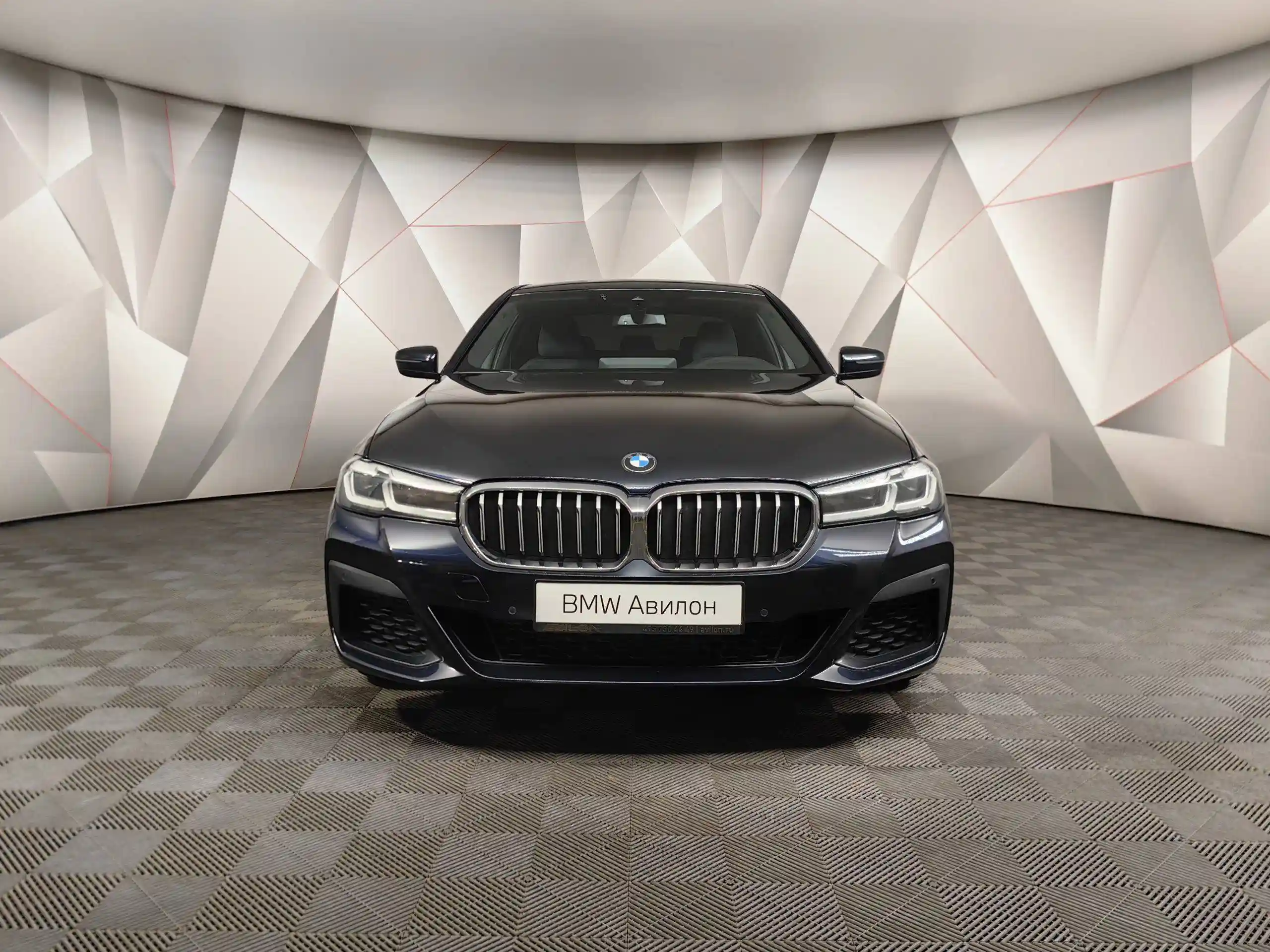 BMW 5 серия 2021