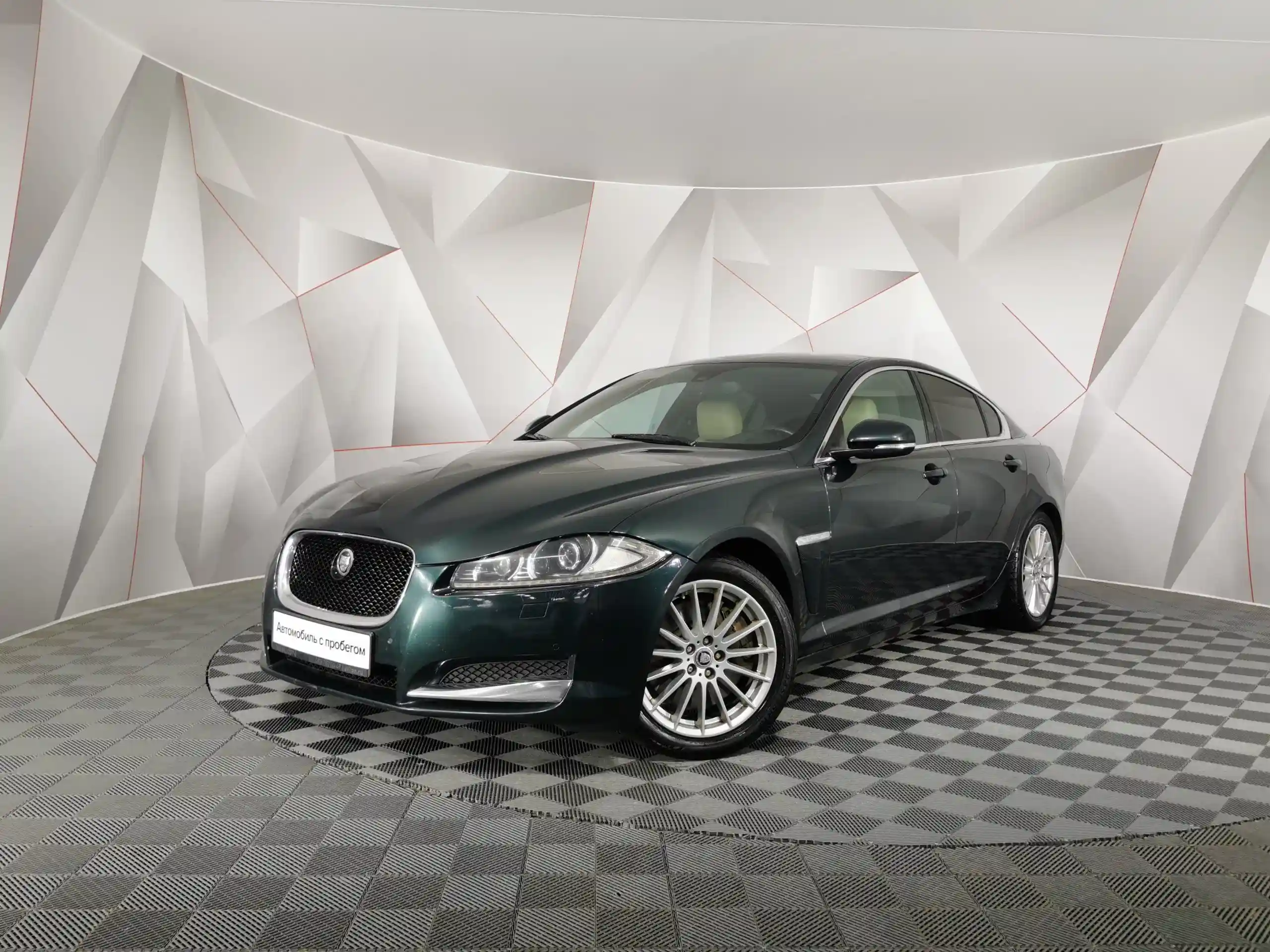 Jaguar XF 2013