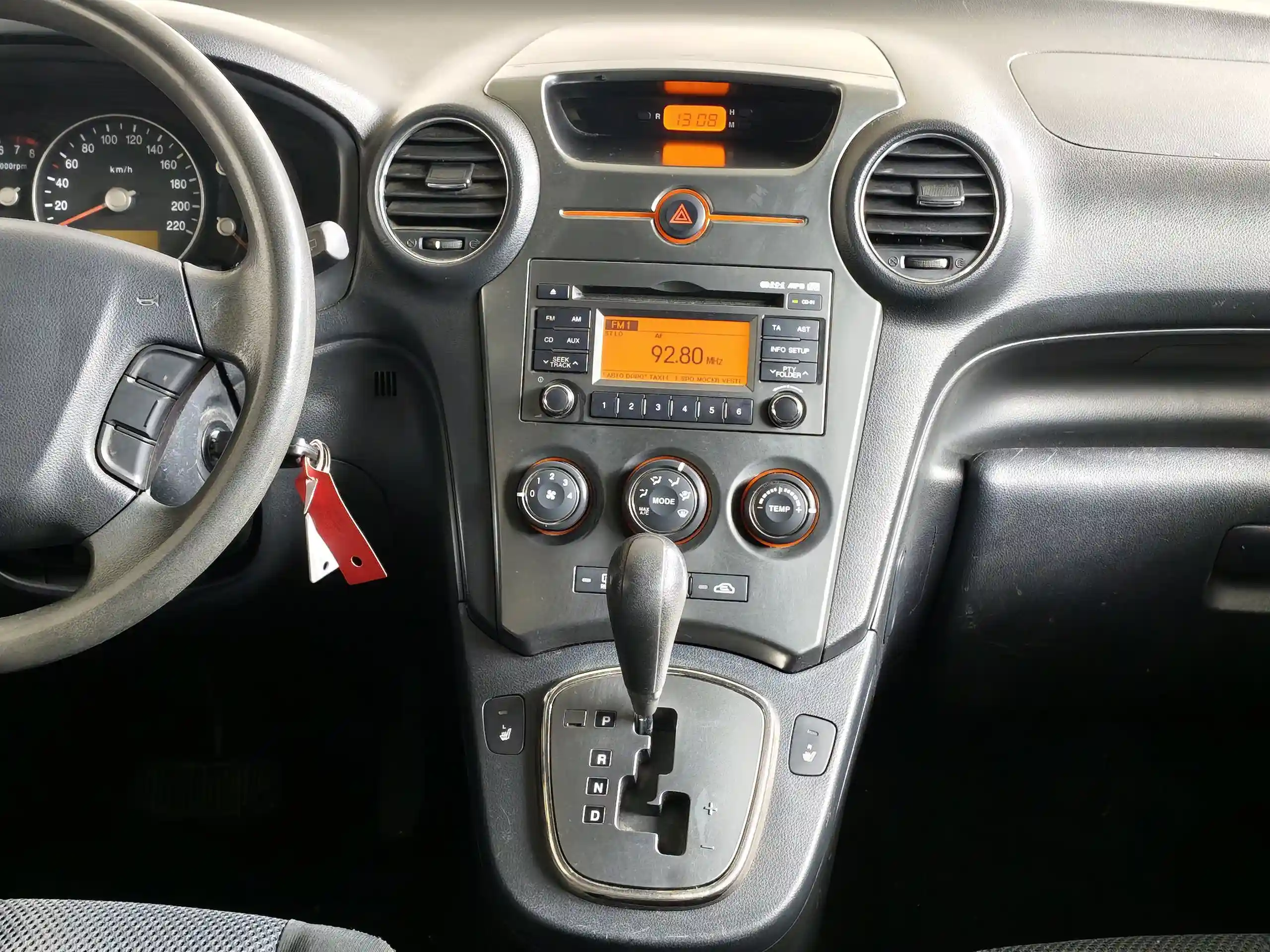 Kia Carens 2011