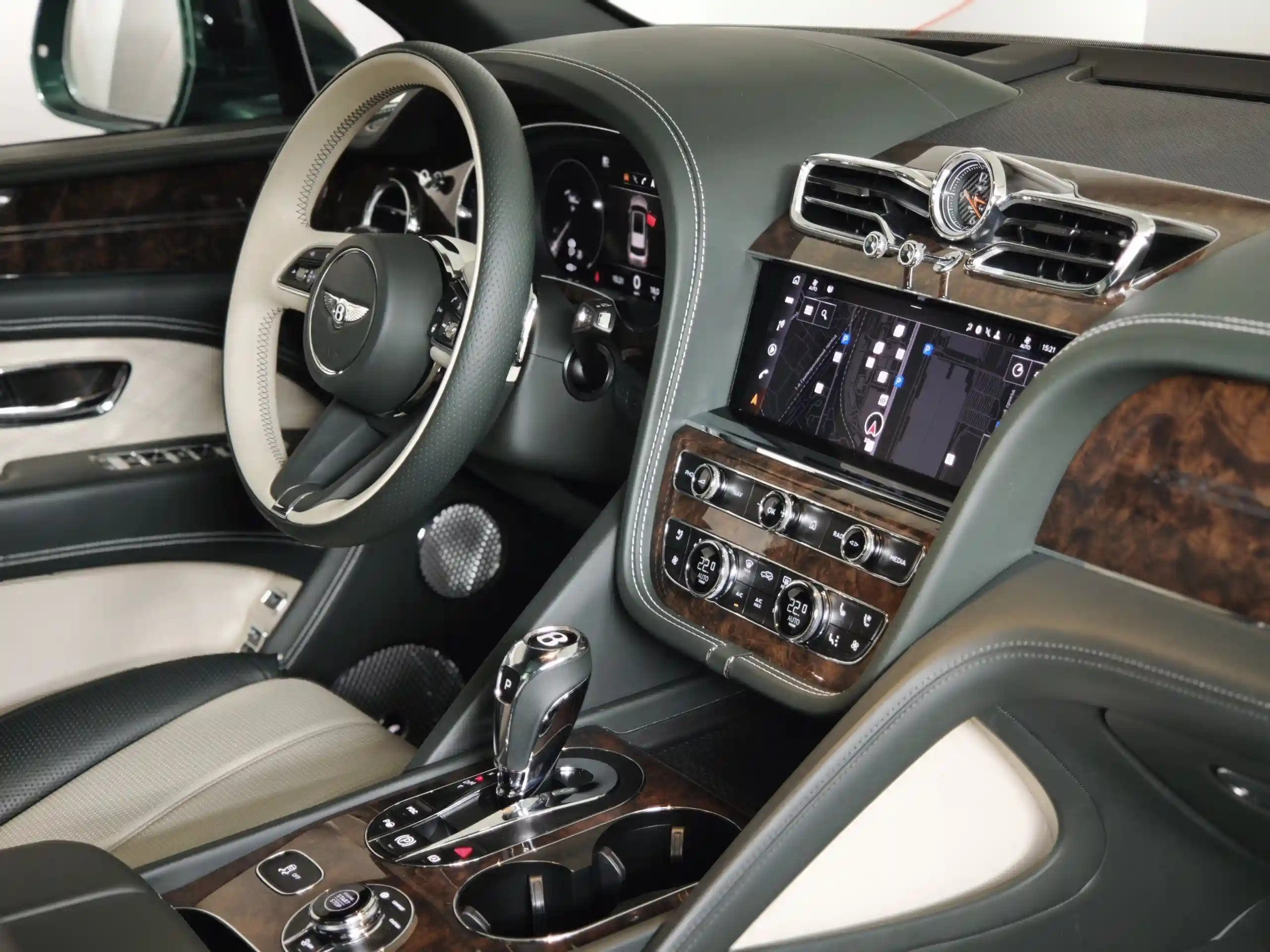 Bentley Bentayga 2023