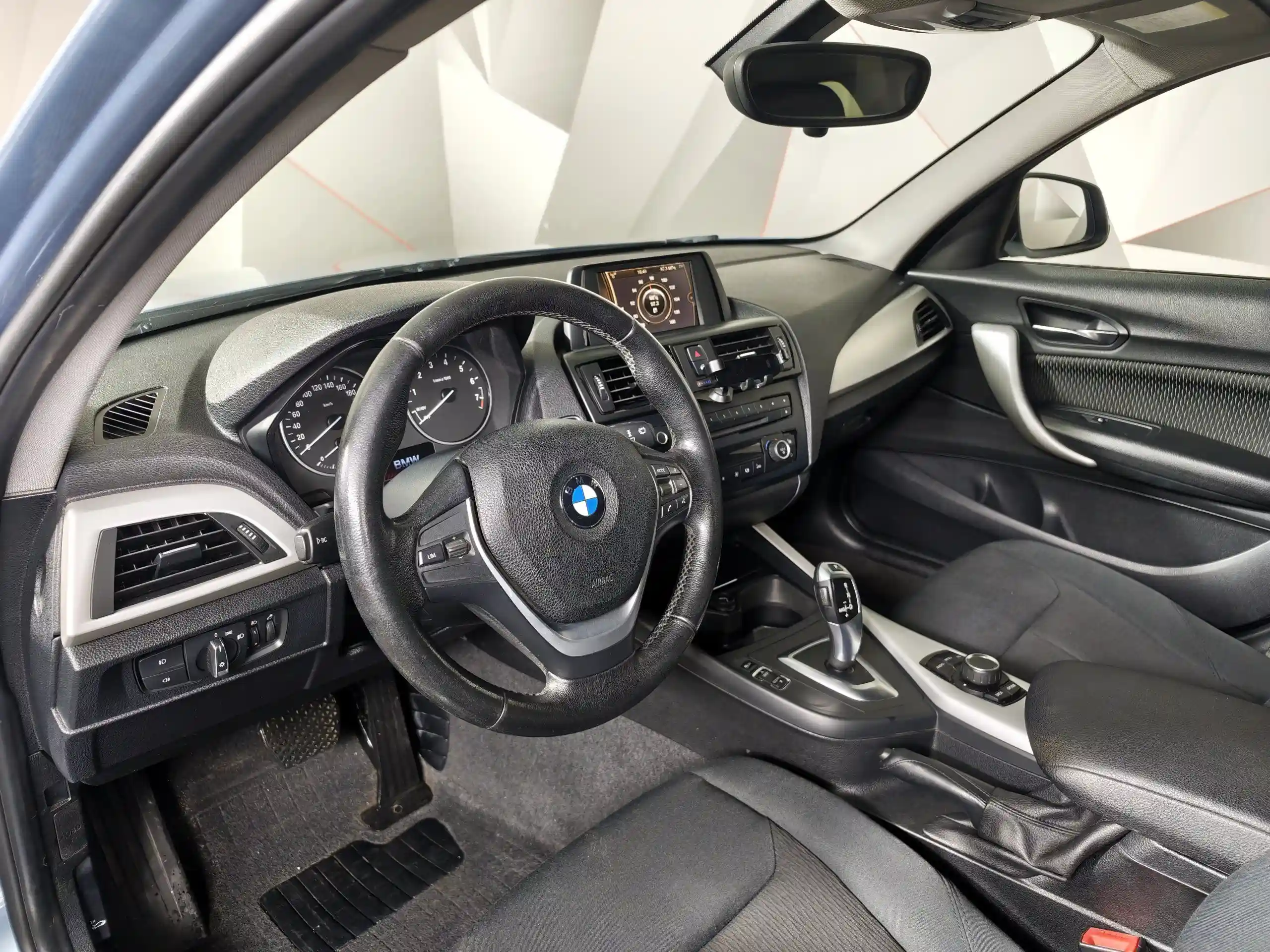 BMW 1 серия 2012