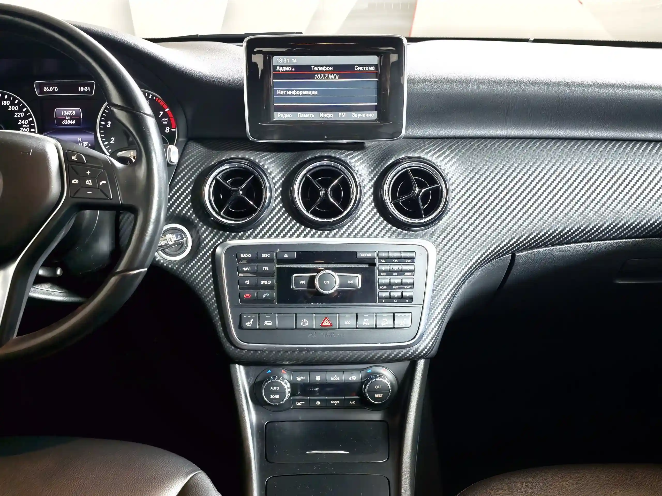 Mercedes-Benz GLA 2014