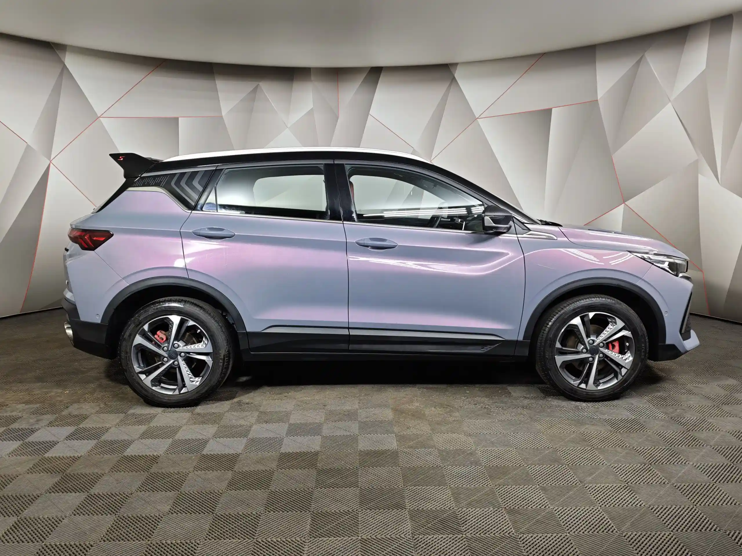 Geely Coolray 2023
