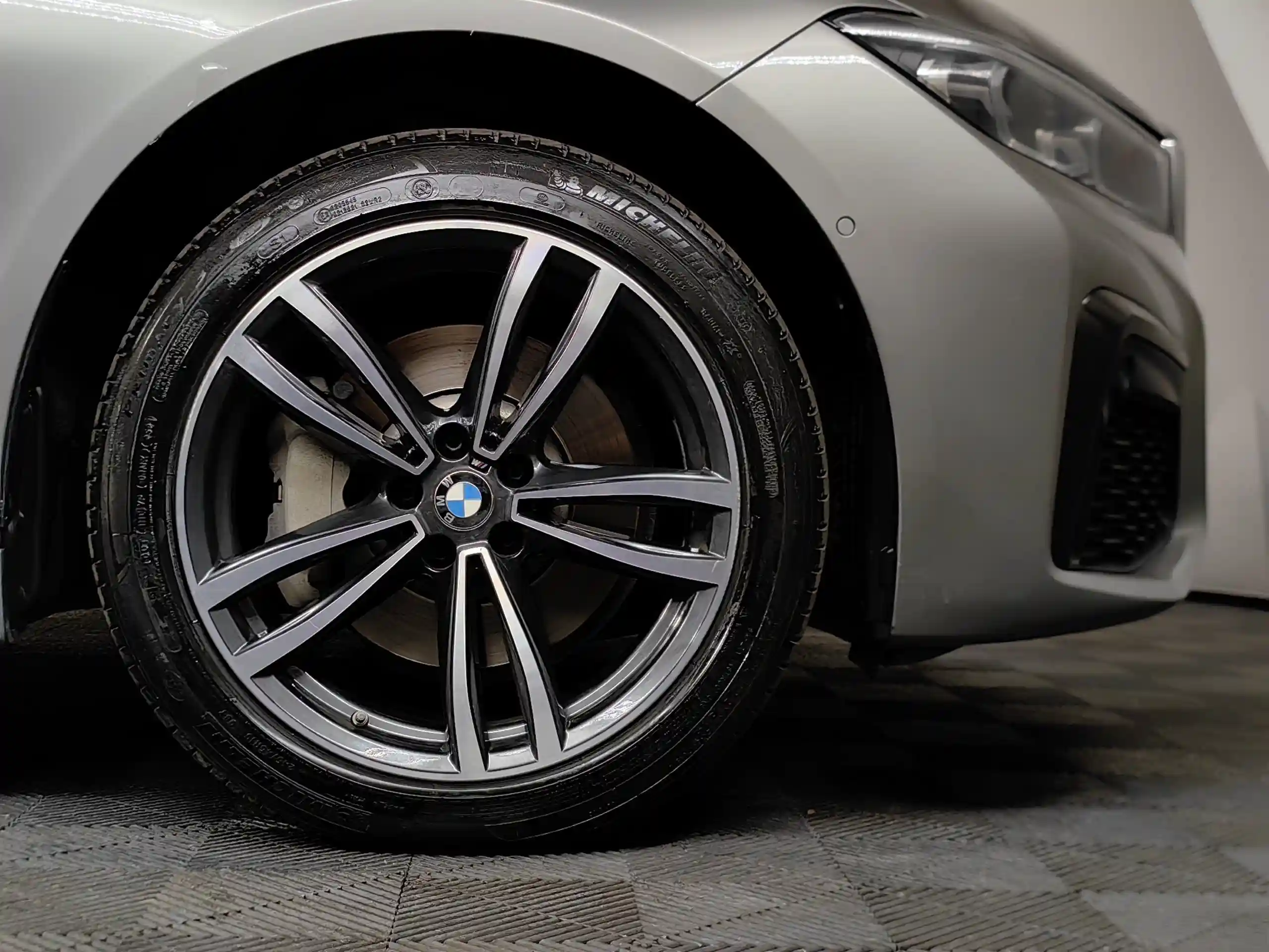 BMW 7 серия 2021