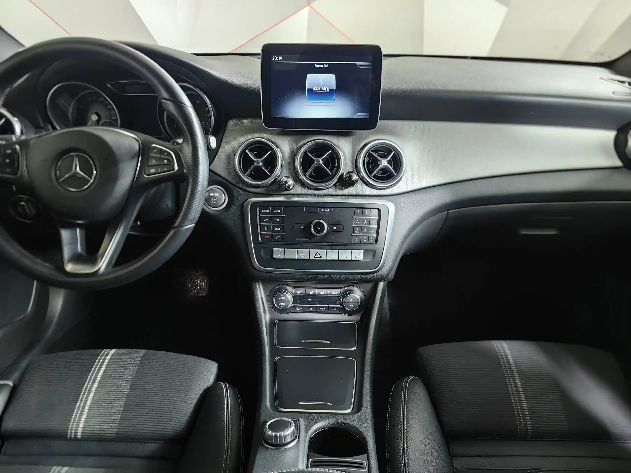 Mercedes-Benz GLA 2019