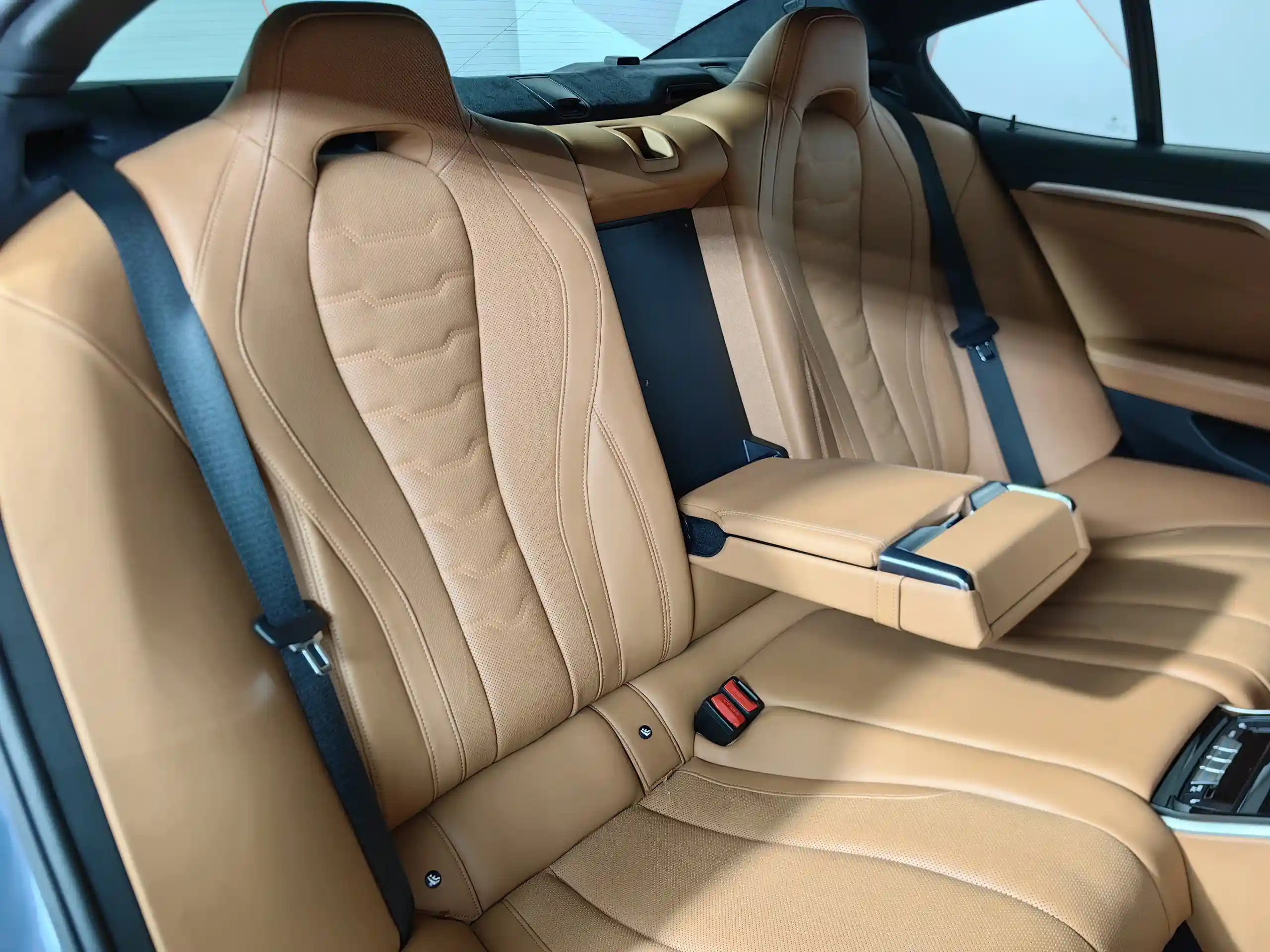 BMW 8 серия 2021