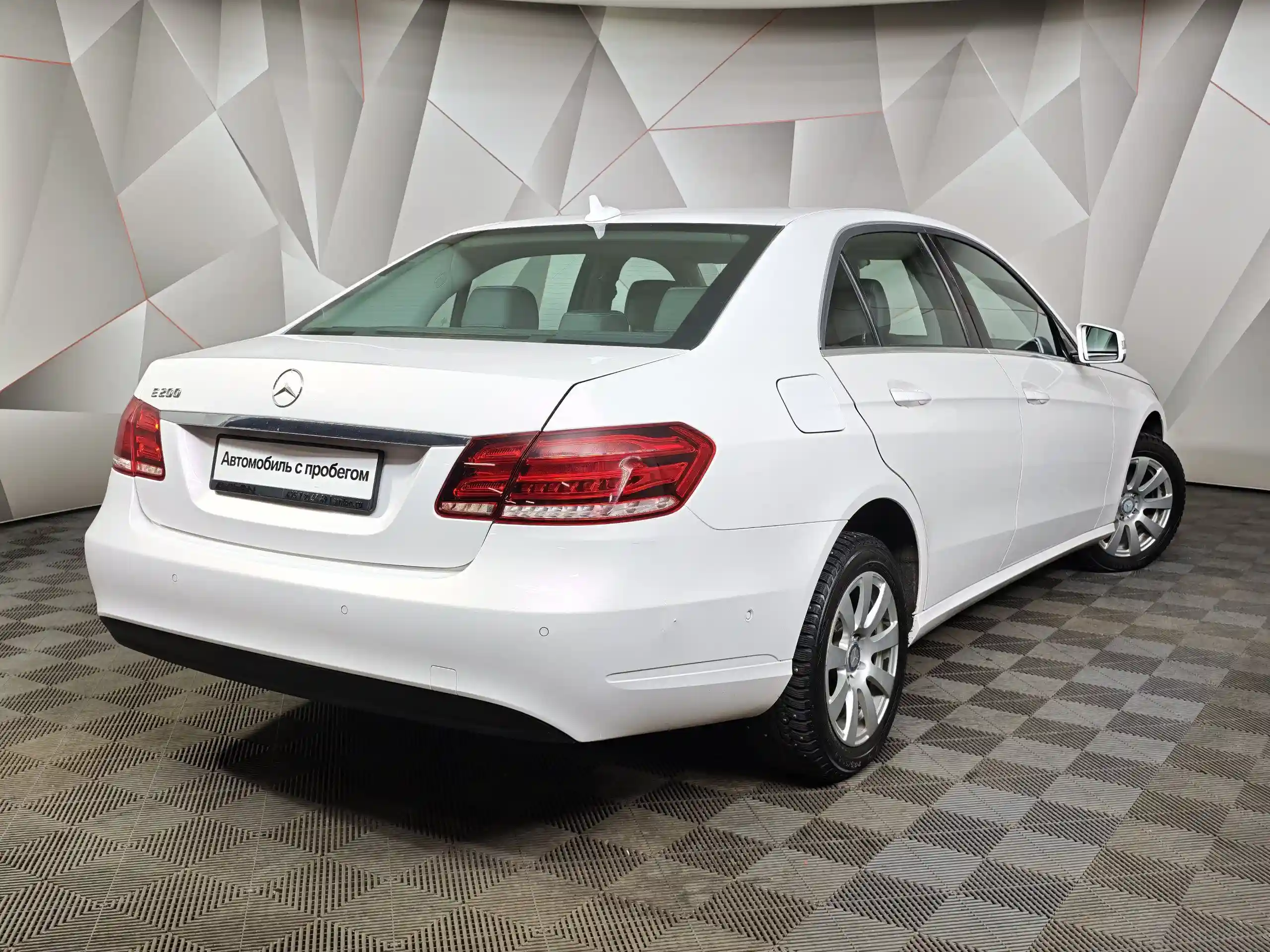 Mercedes-Benz E-Класс 2014