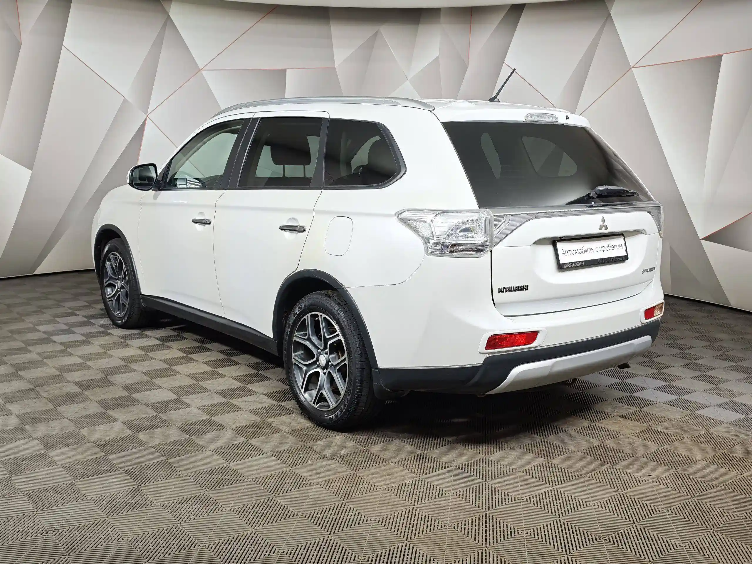 Mitsubishi Outlander 2014