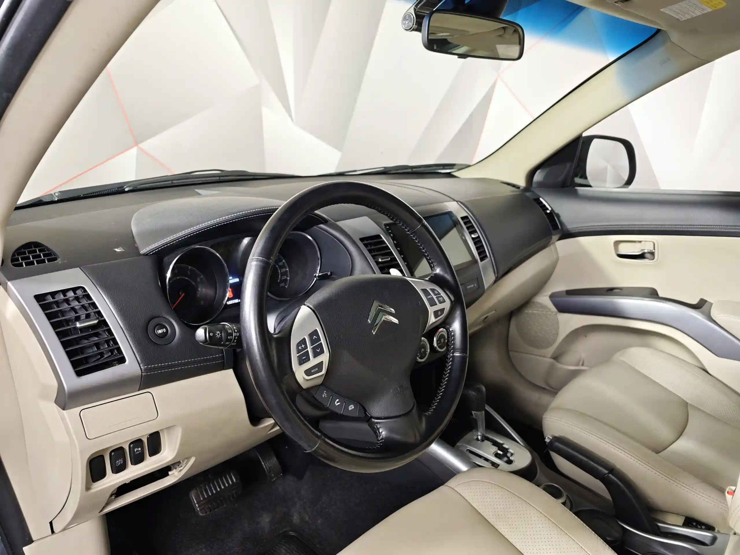 Citroen C-Crosser 2010
