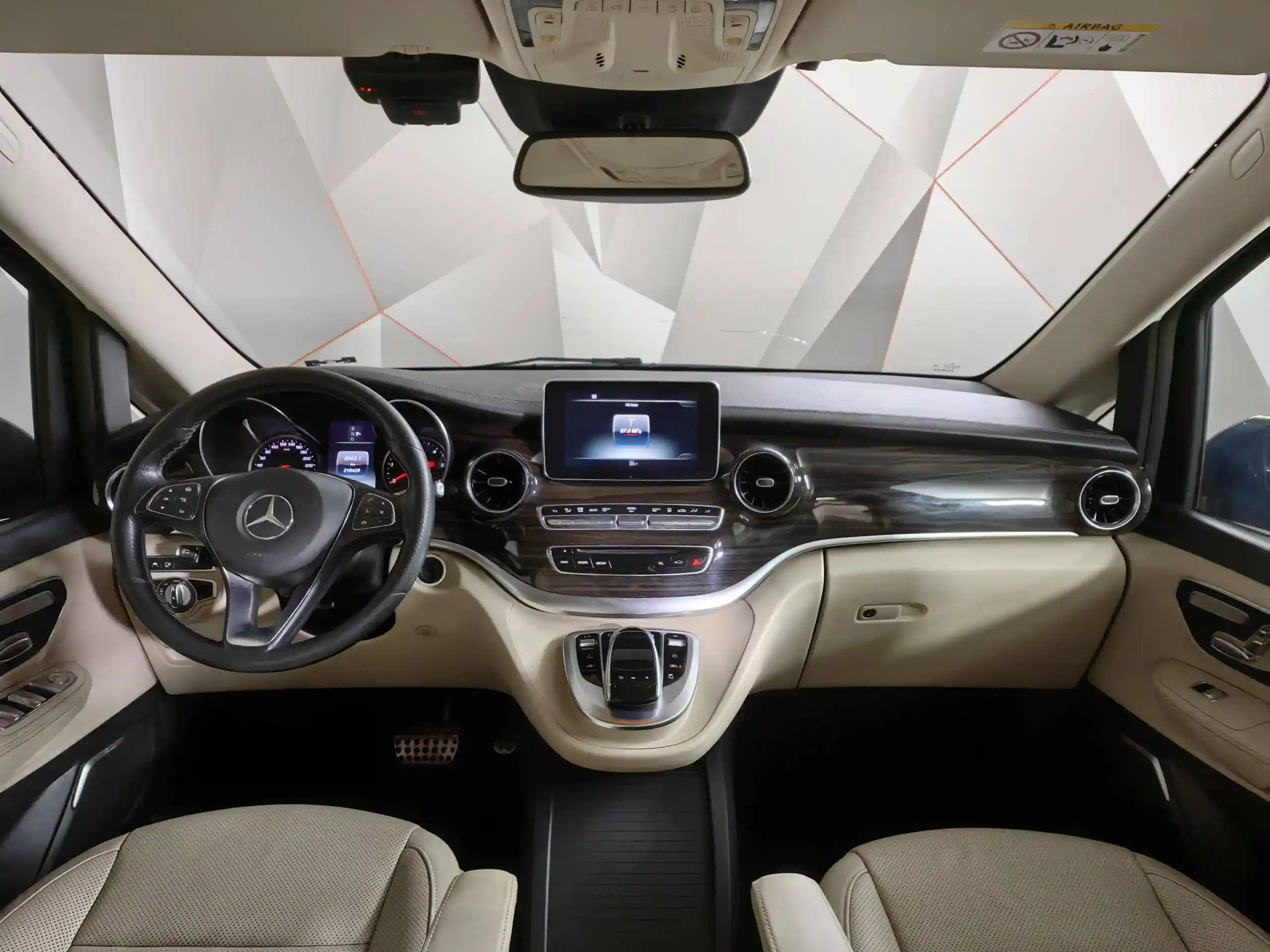 Mercedes-Benz V-Класс 2019