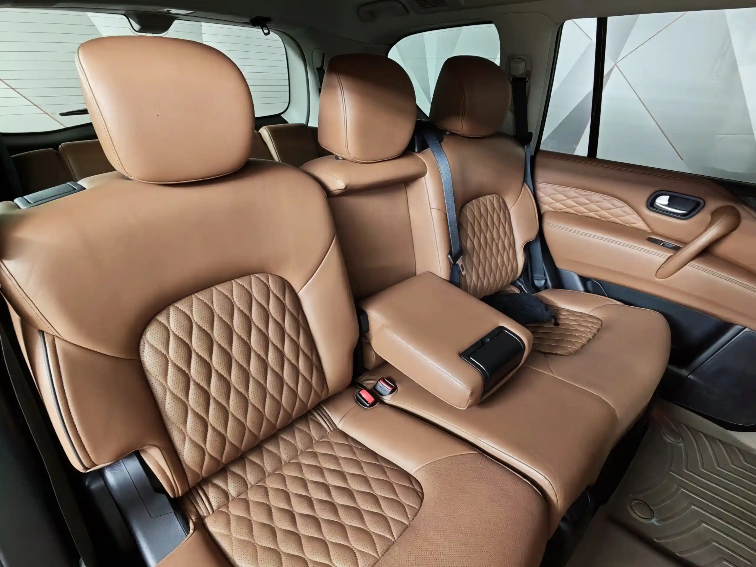 Infiniti QX80 2020