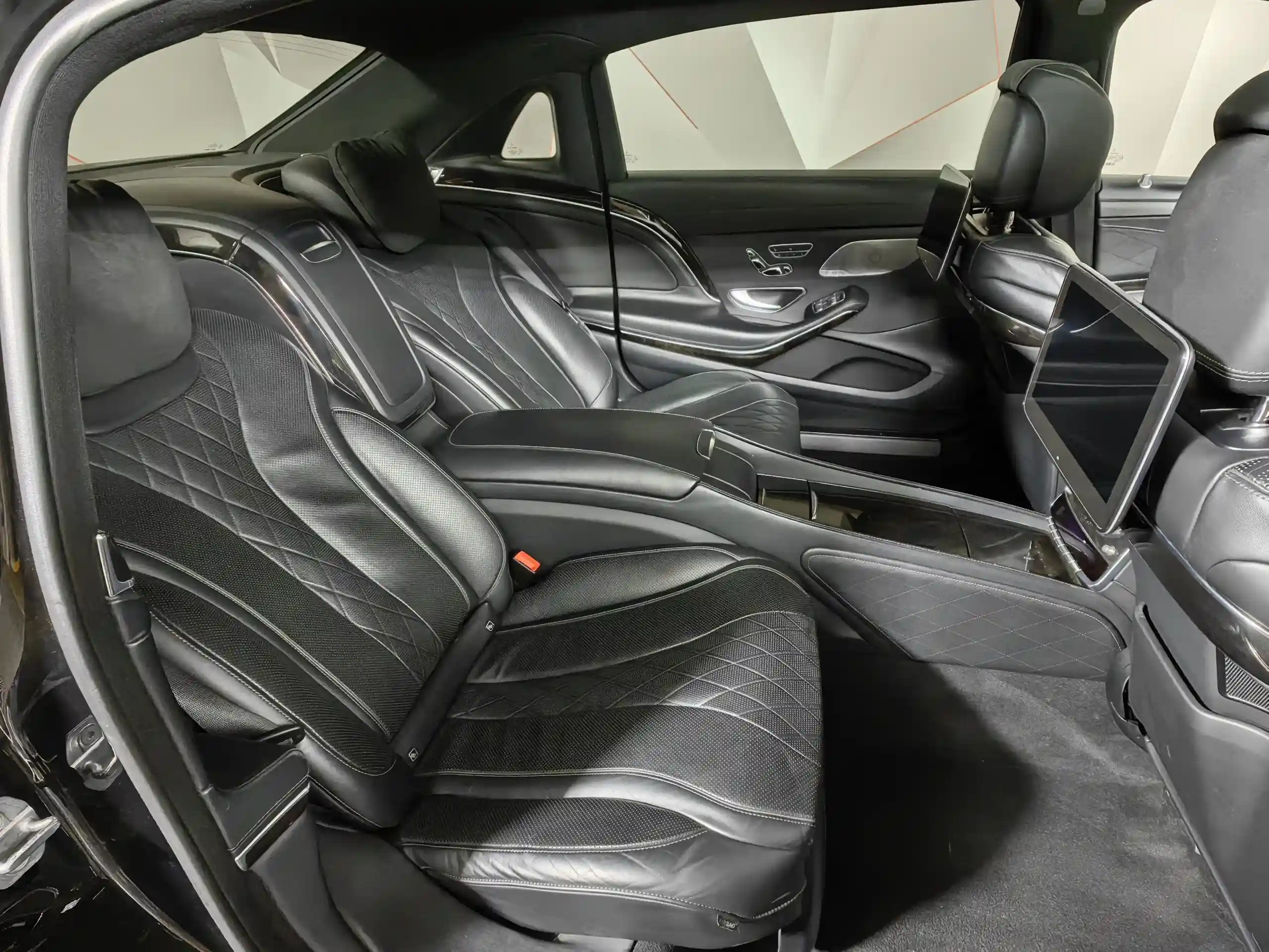 Mercedes-Benz S-Класс 2019