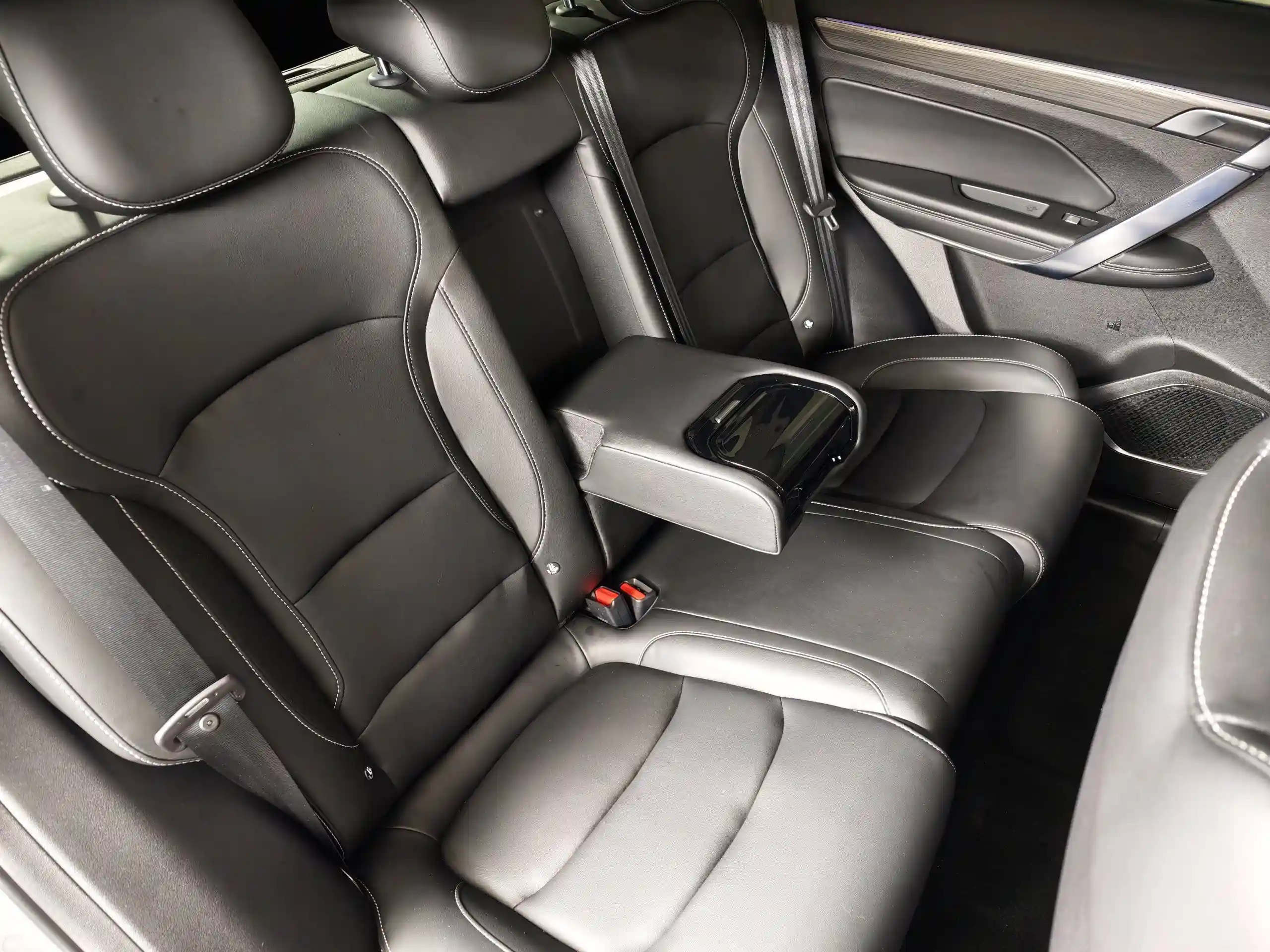 Geely Atlas Pro 2022