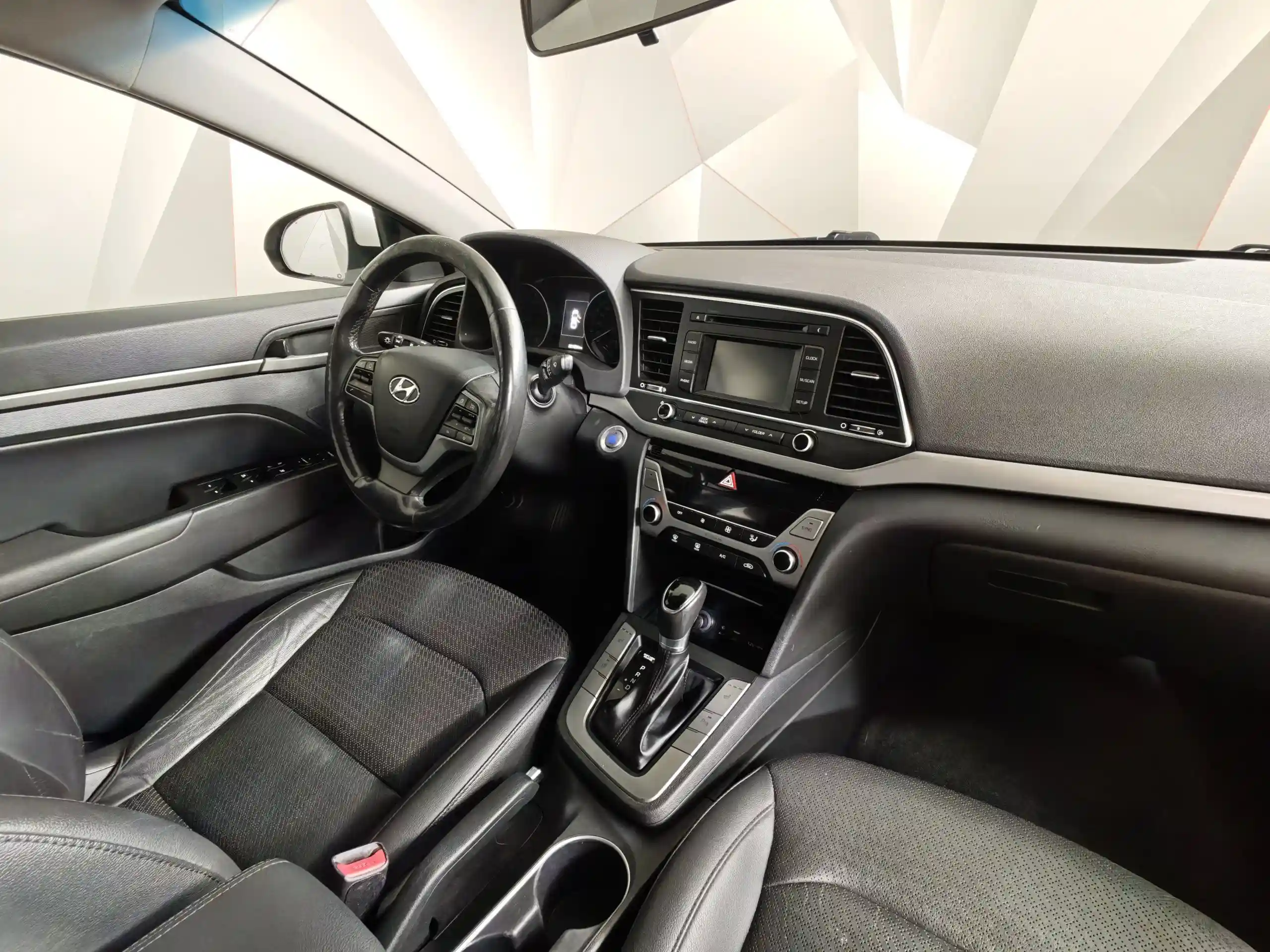 Hyundai Elantra 2017