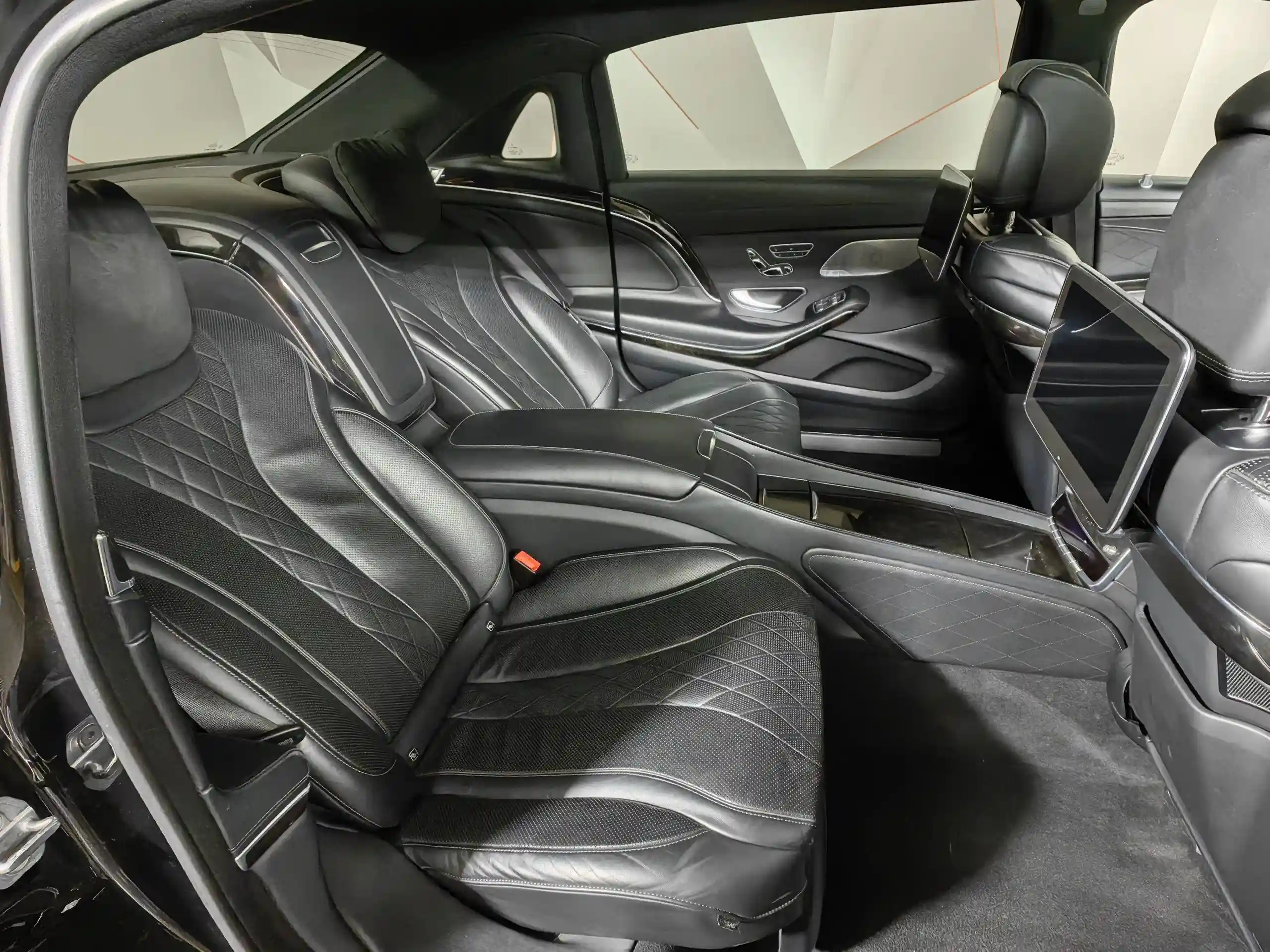Mercedes-Benz S-Класс 2019