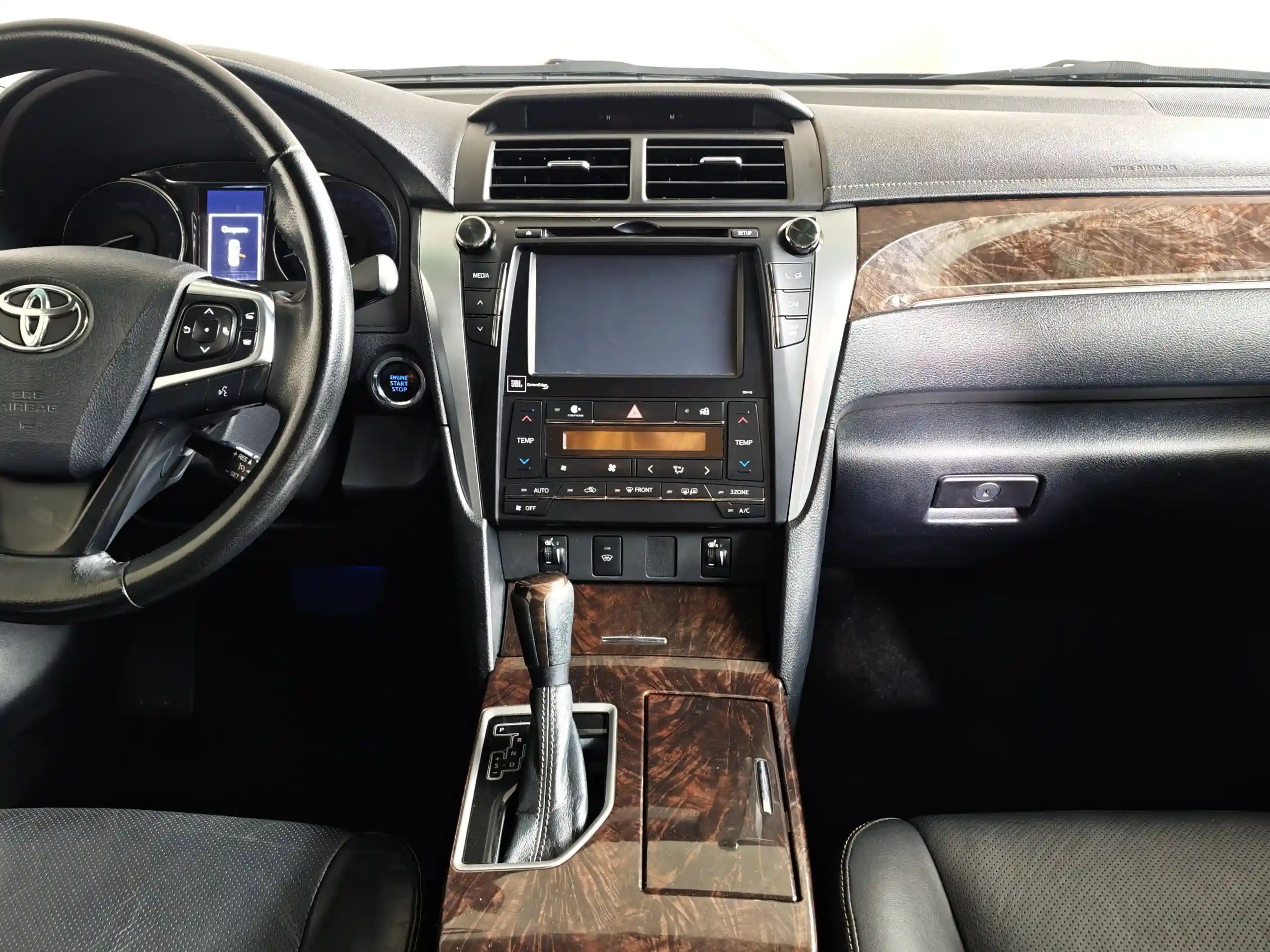 Toyota Camry 2017