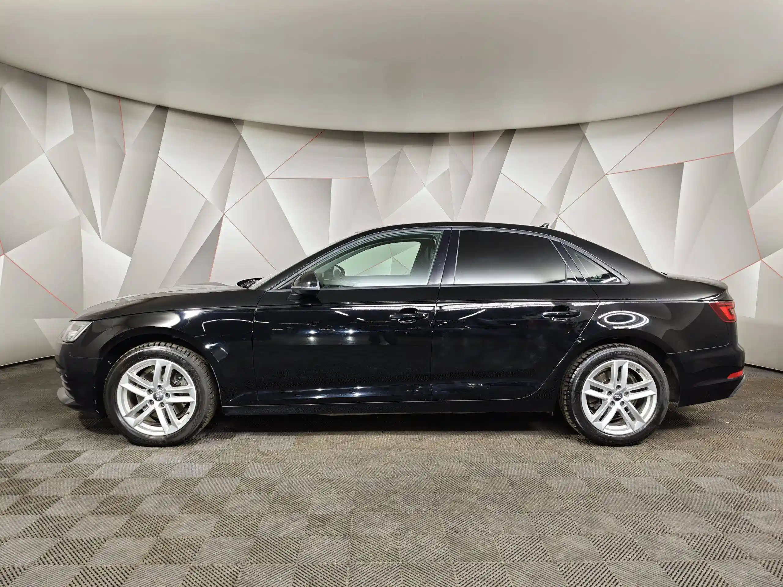 Audi A4 2019