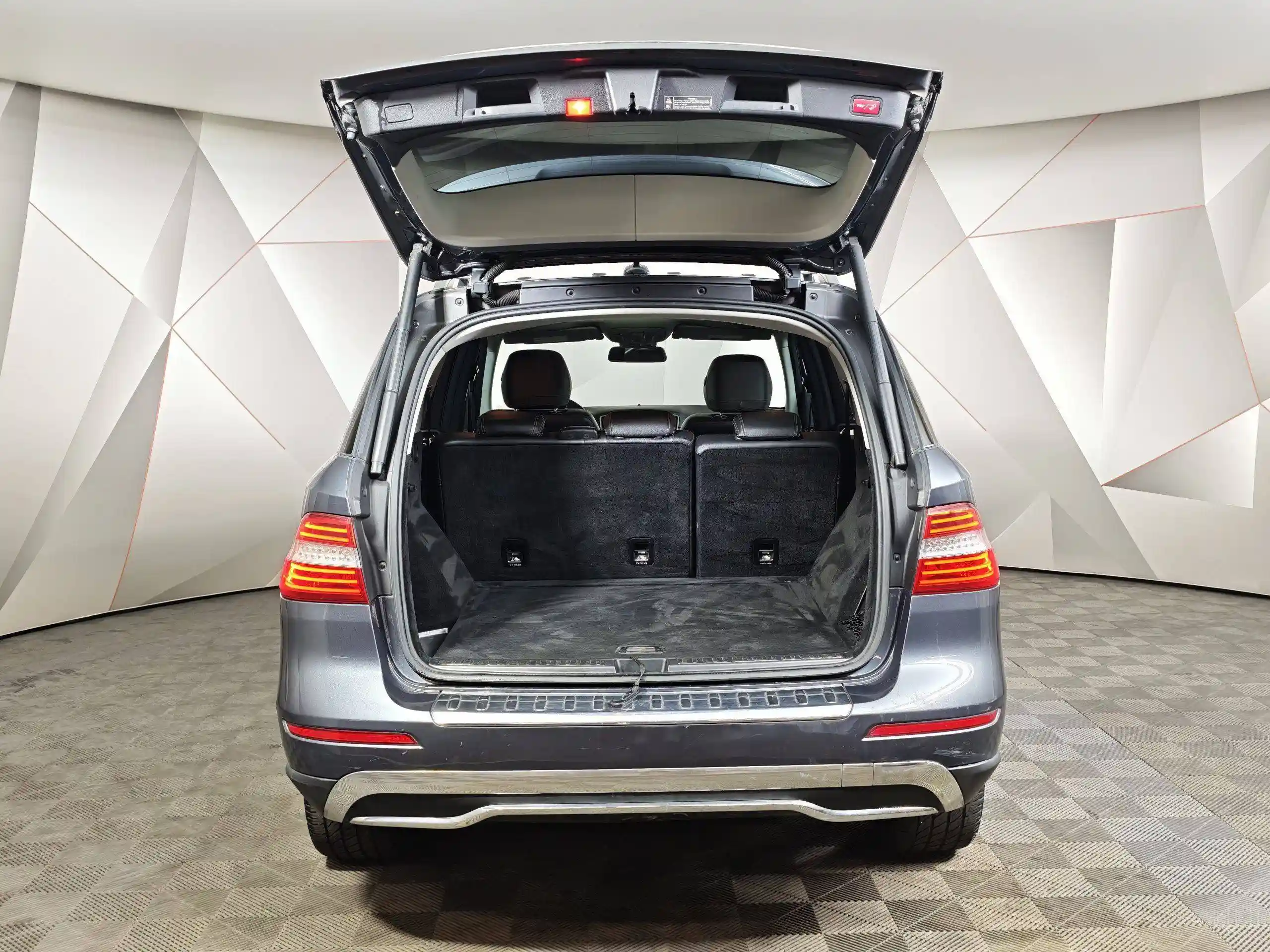 Mercedes-Benz M-Класс 2012