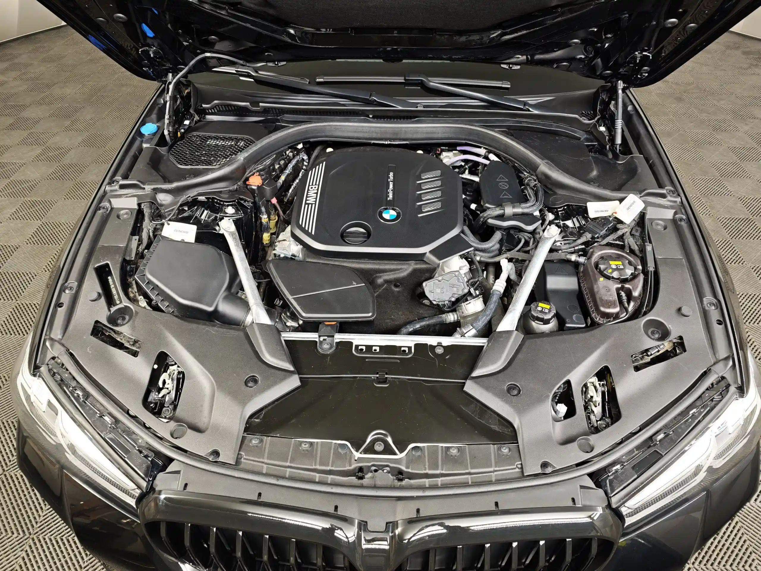 BMW 5 серия 2021