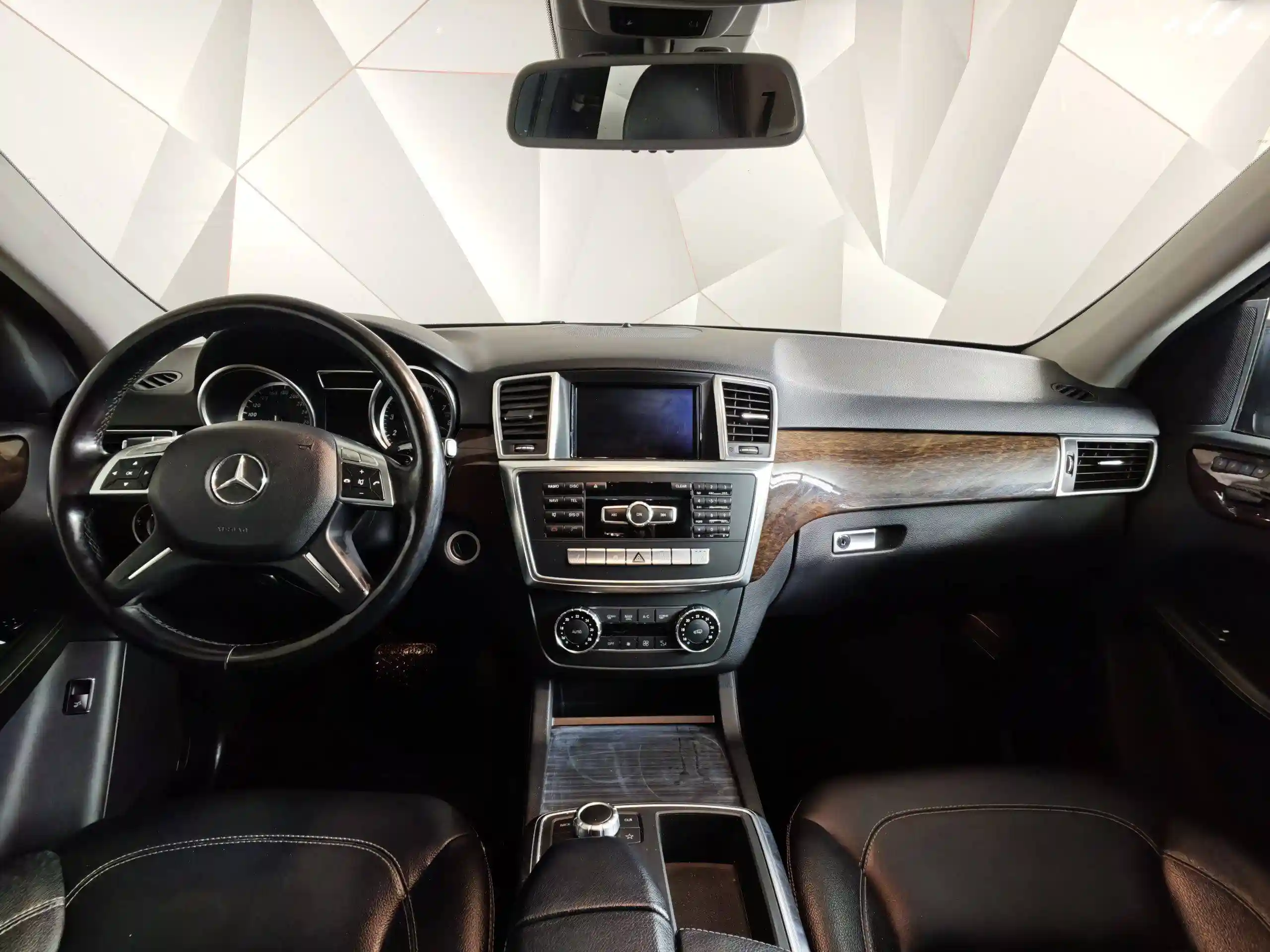 Mercedes-Benz M-Класс 2012
