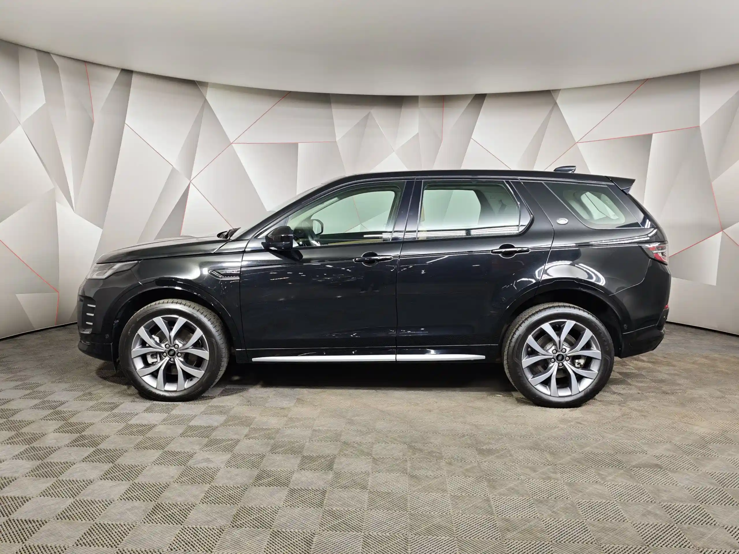 Land Rover Discovery Sport 2024
