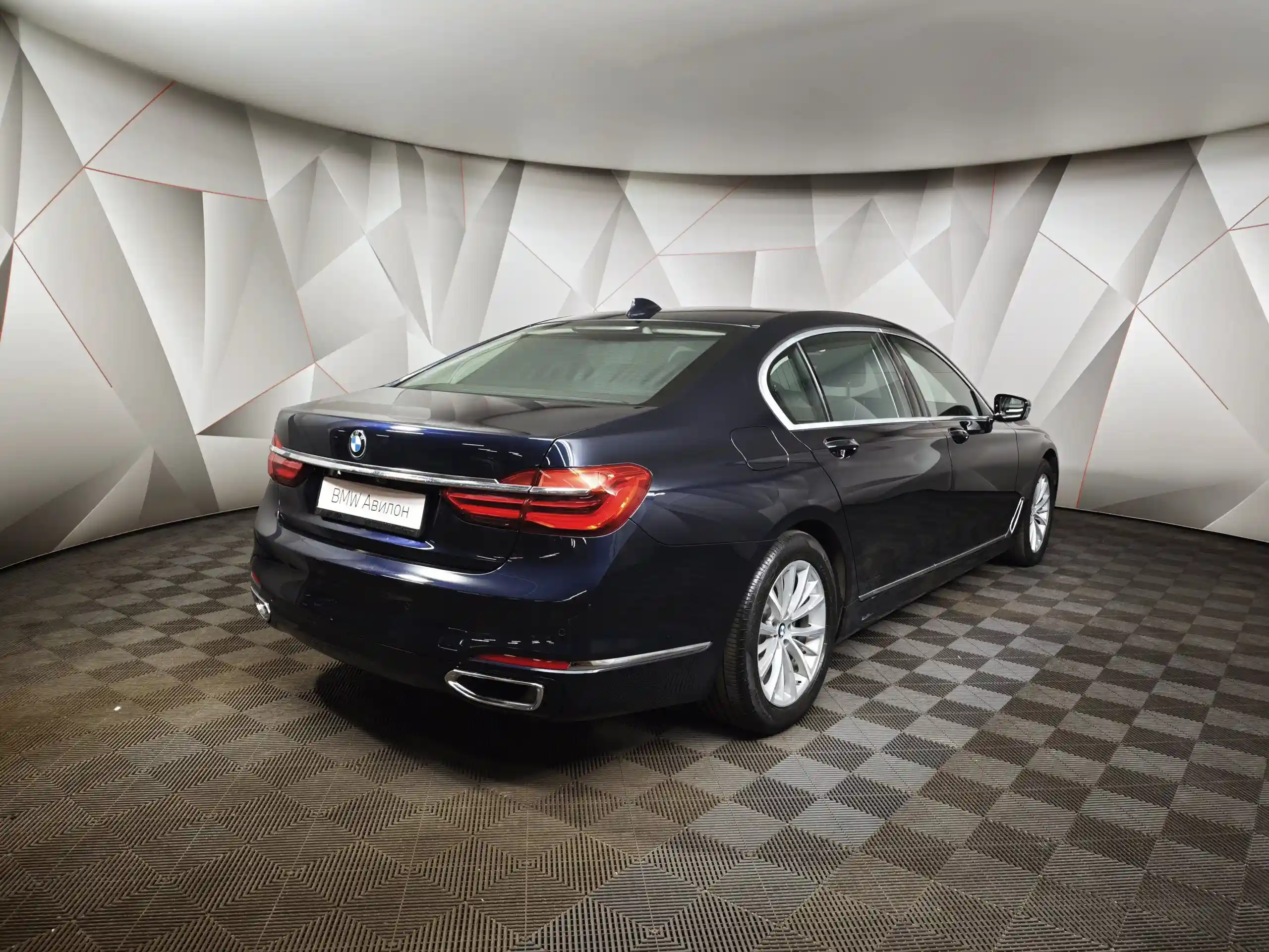 BMW 7 серия 2018