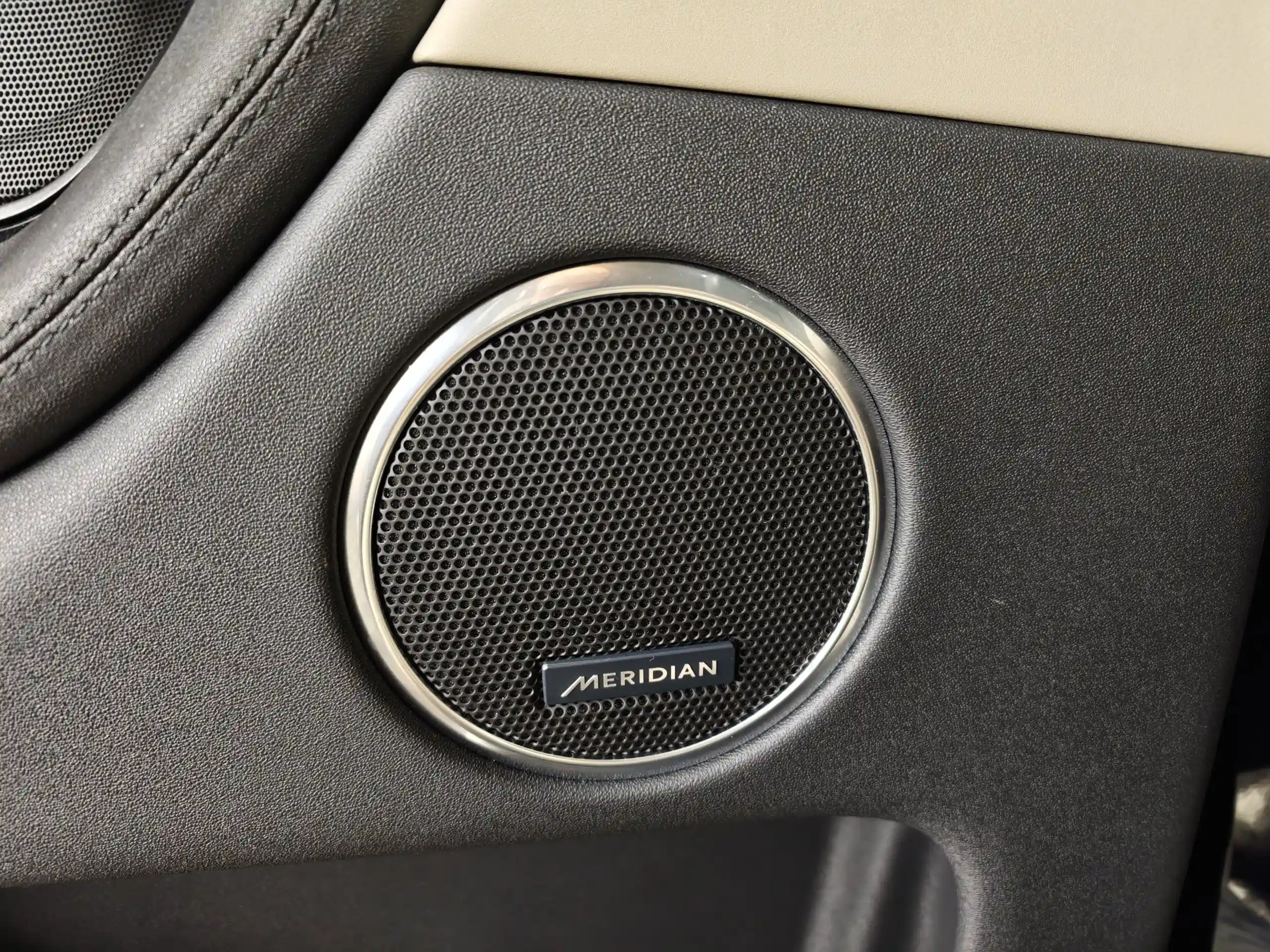 Land Rover Discovery Sport 2022