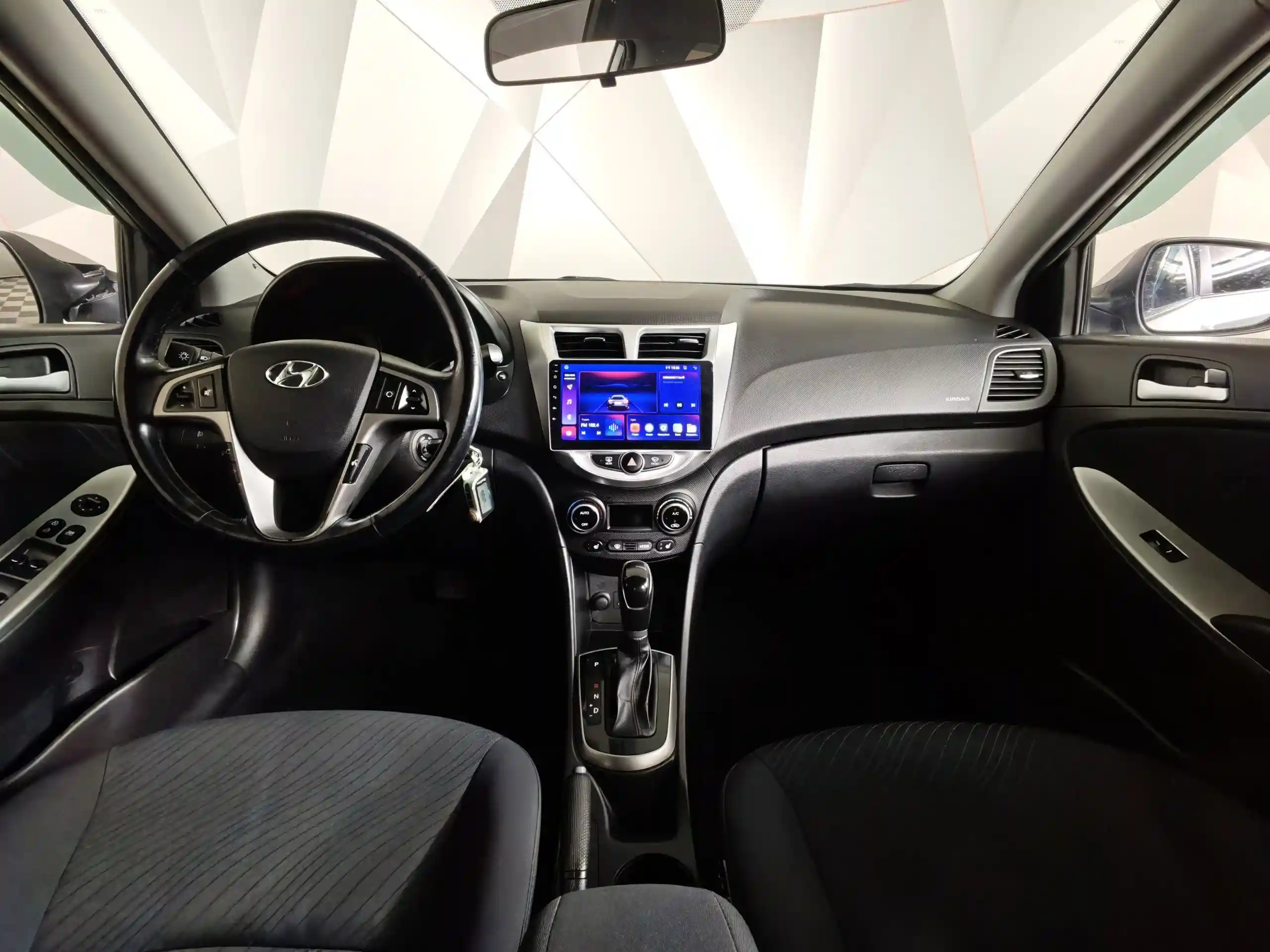 Hyundai Solaris 2015