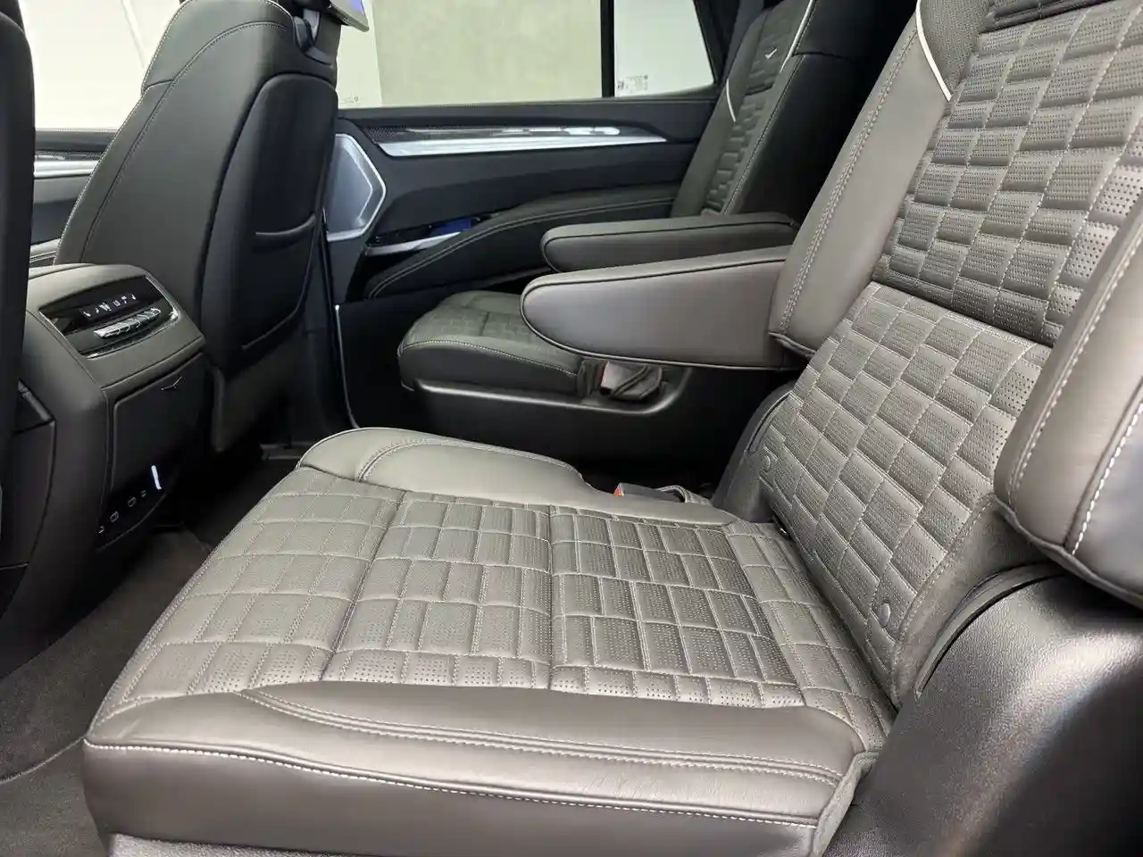 Cadillac Escalade 2025