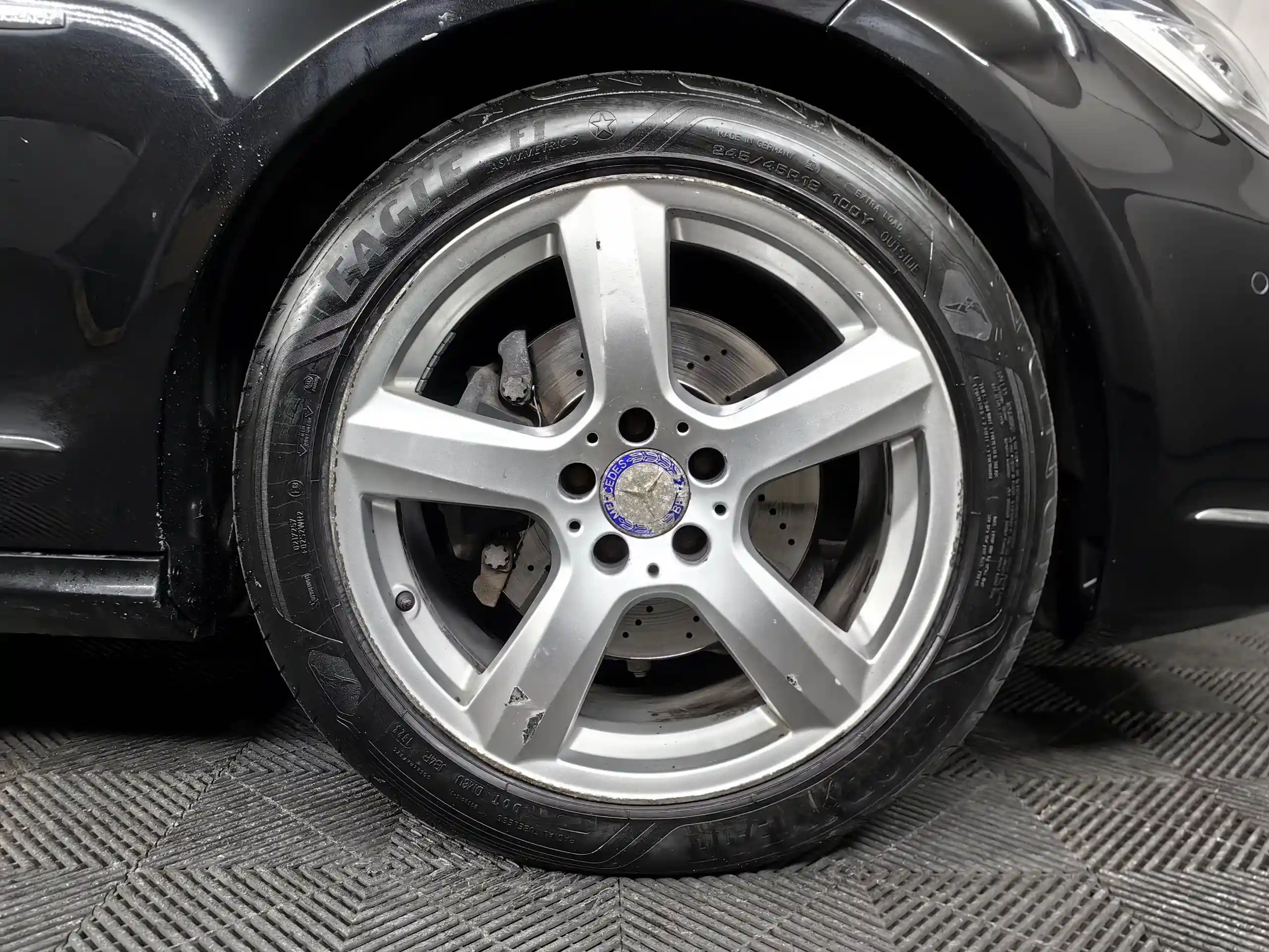 Mercedes-Benz CLS 2011