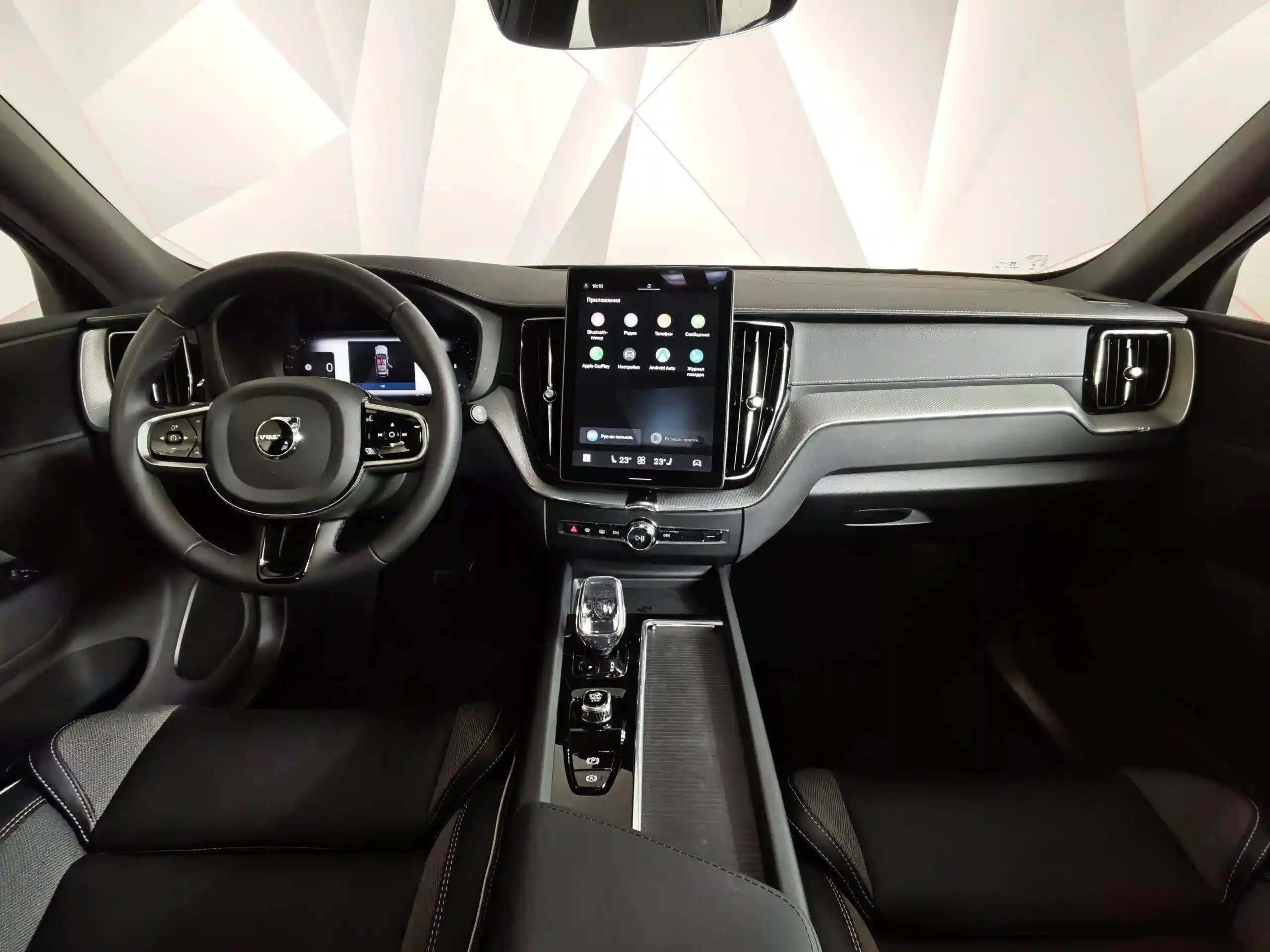 Volvo XC60 2025
