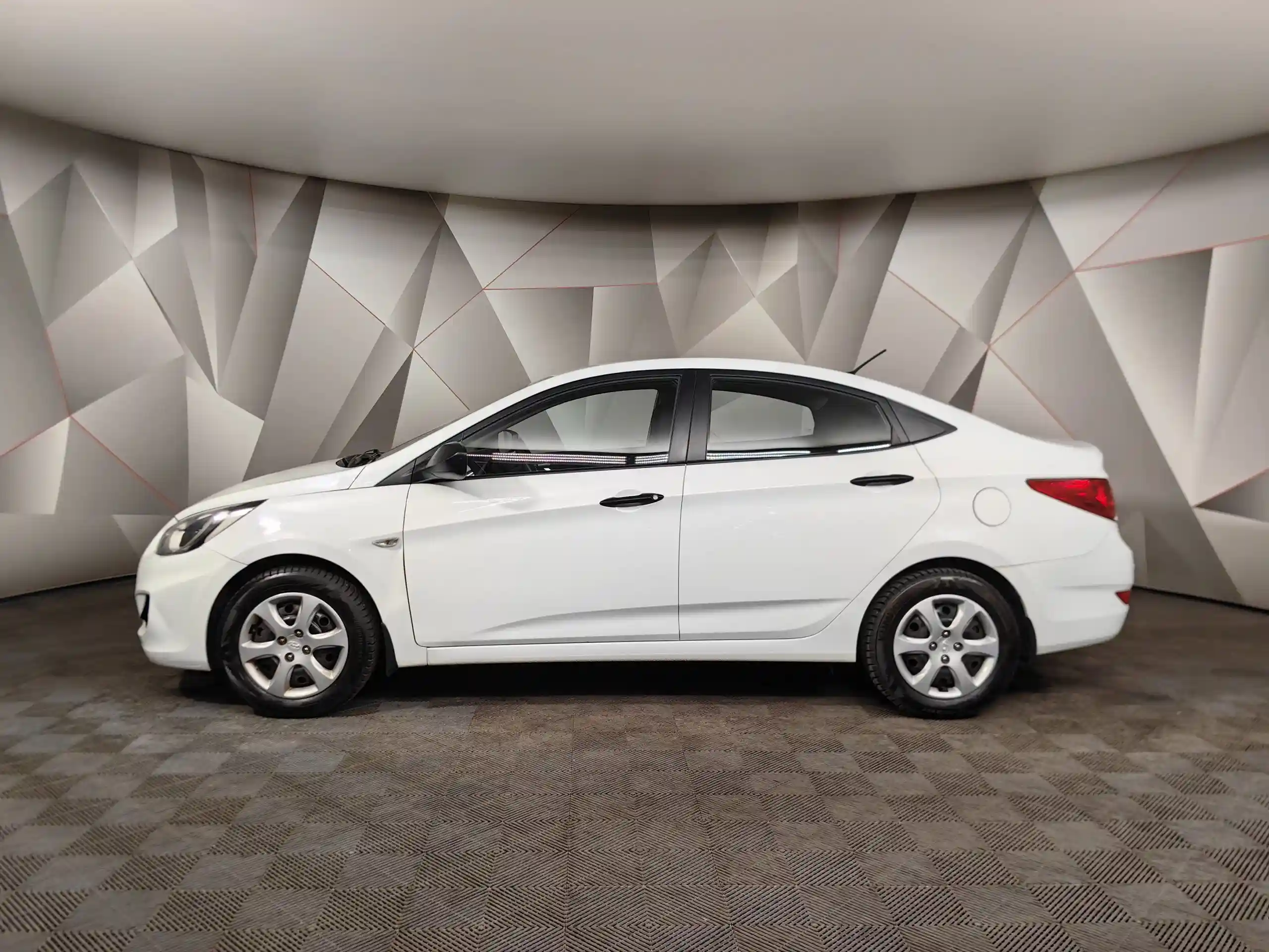 Hyundai Solaris 2014