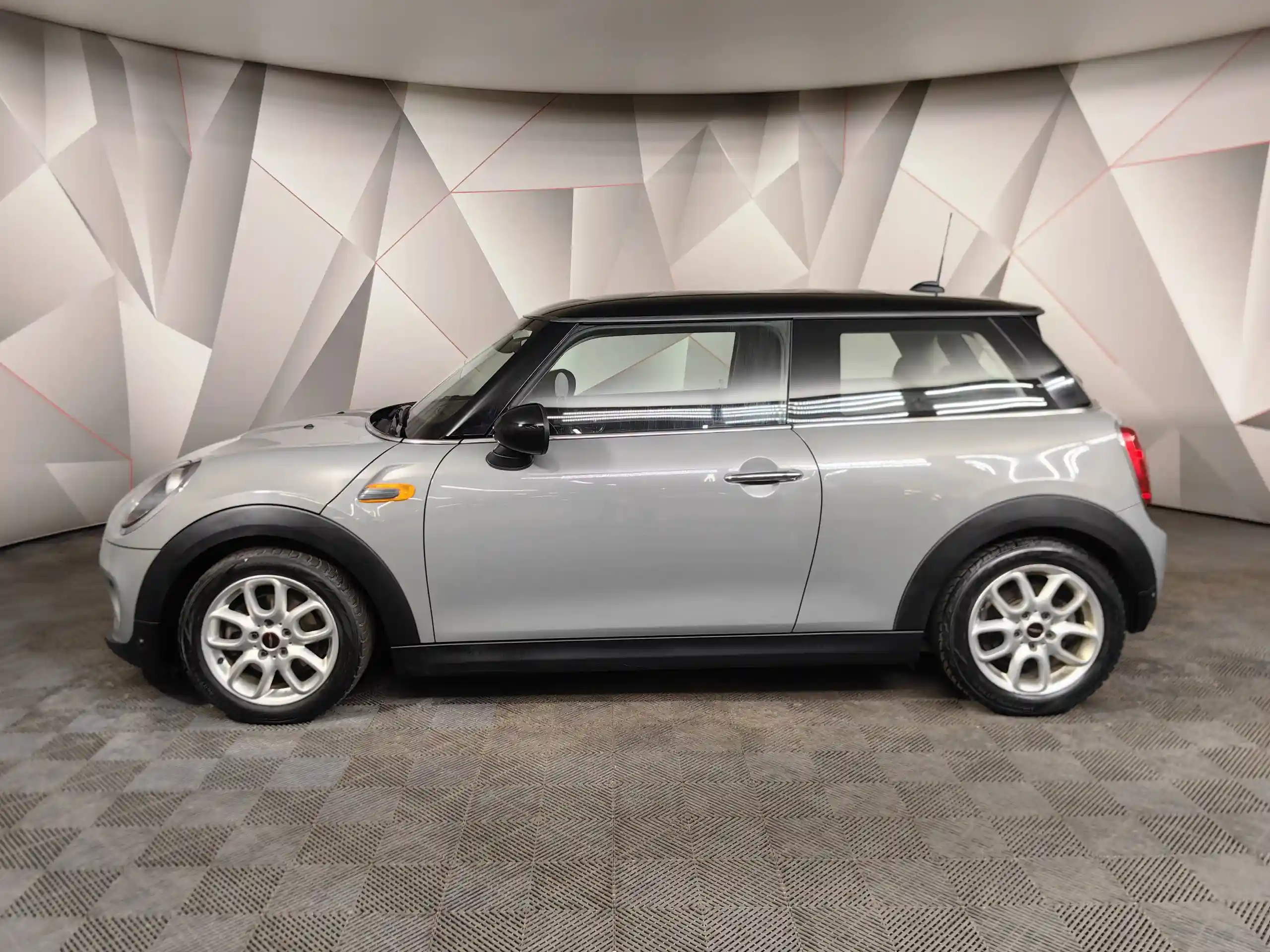 MINI 3 двери 2019