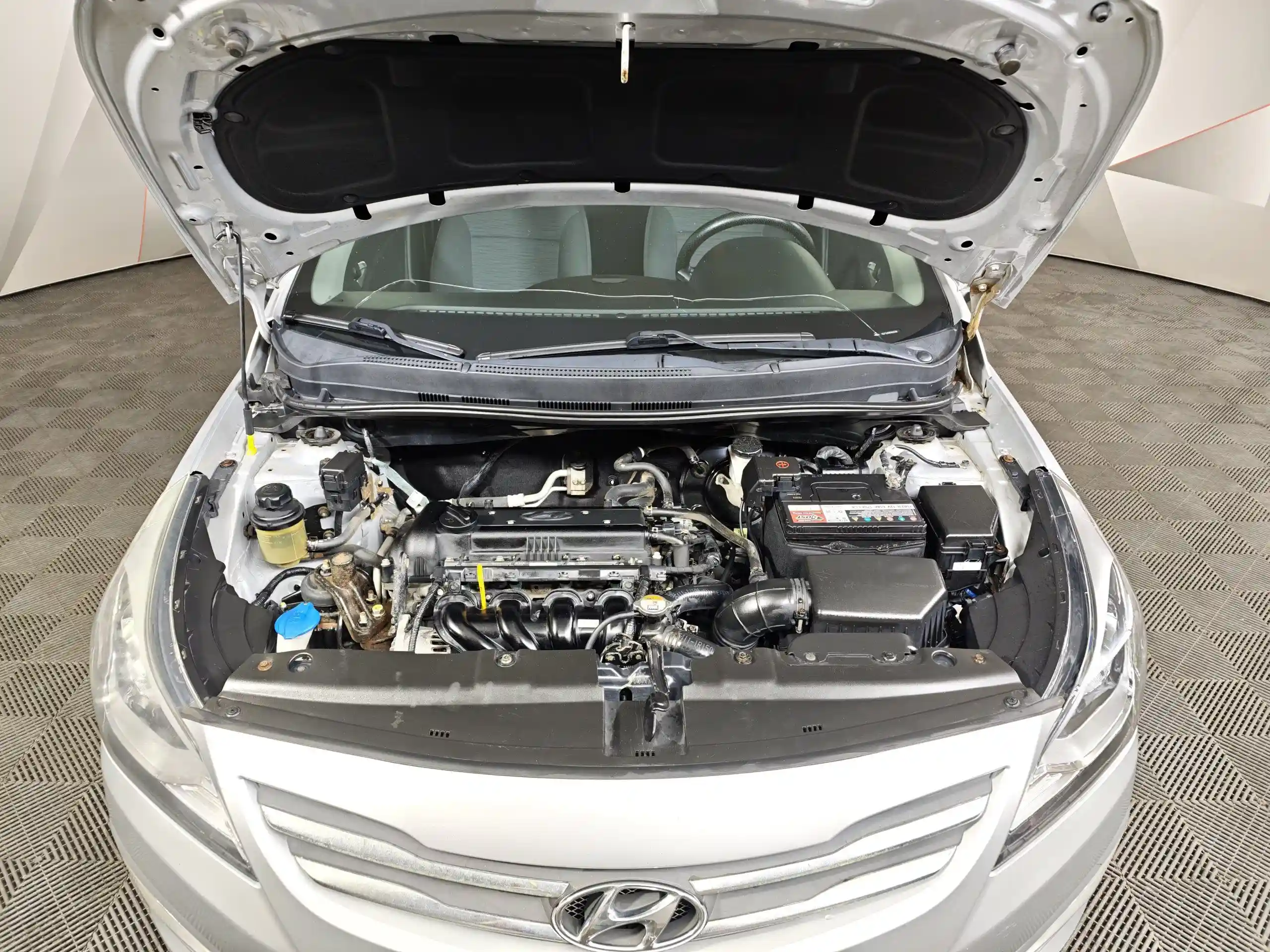 Hyundai Solaris 2015