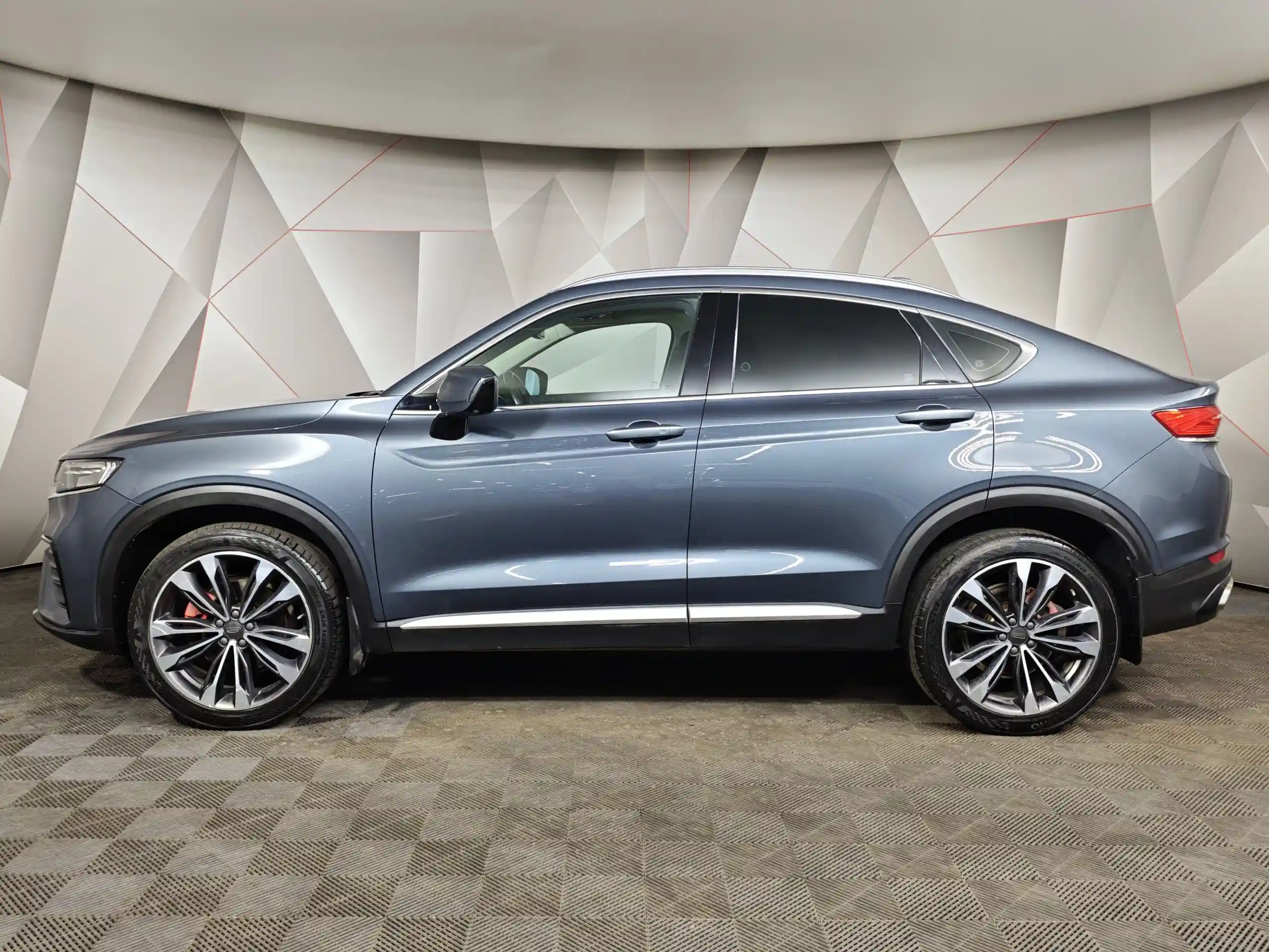 Geely Tugella 2021