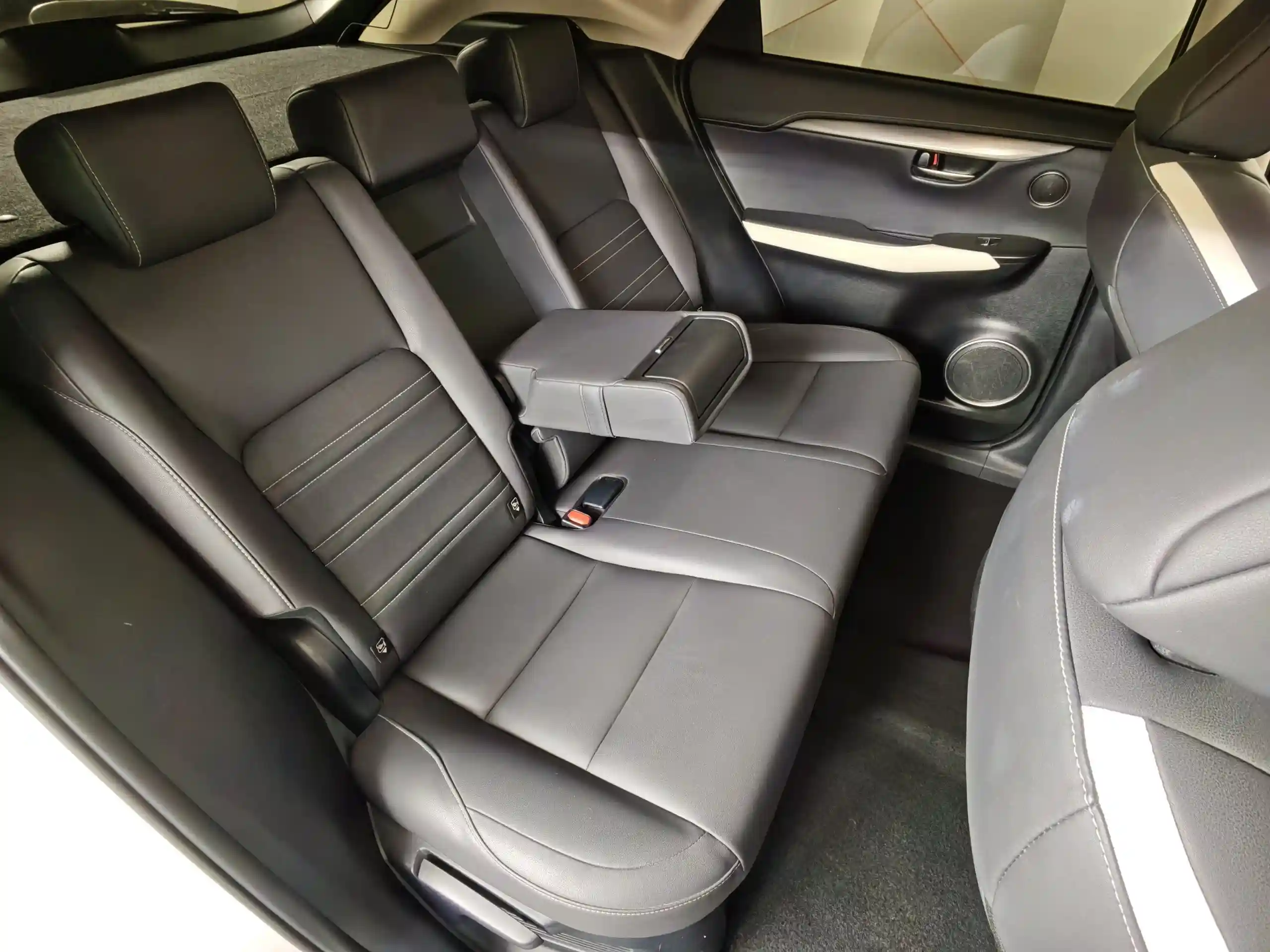 Lexus NX 2019