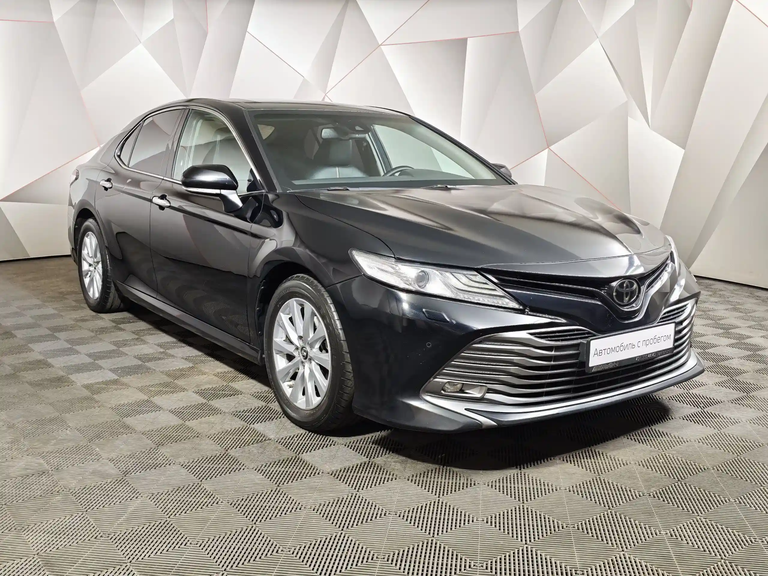 Toyota Camry 2019