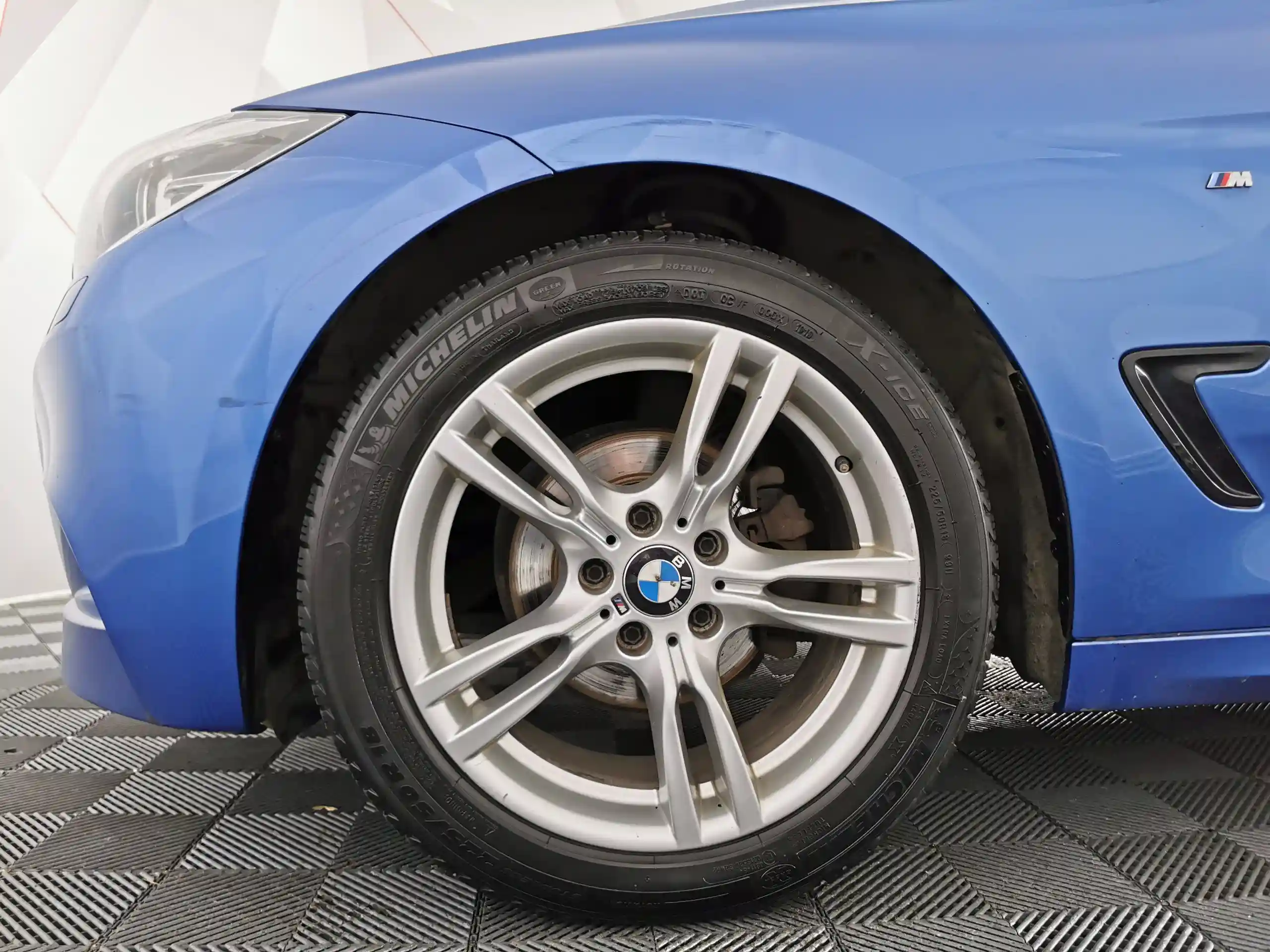 BMW 3 серия 2019