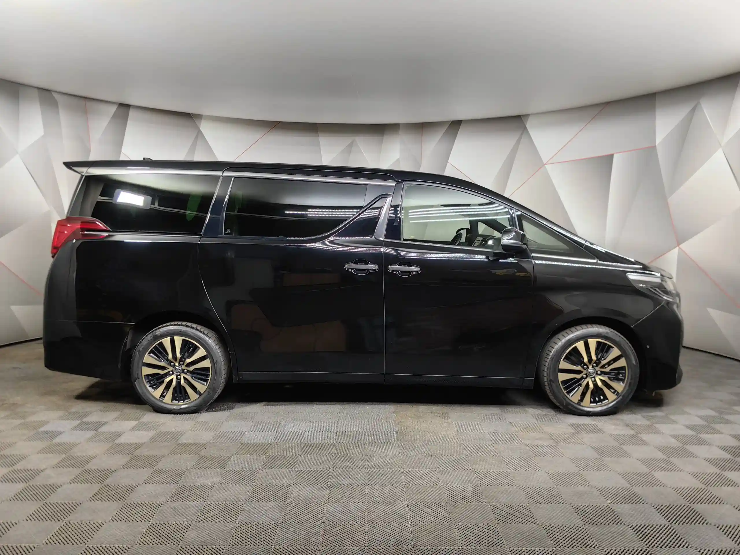 Toyota Alphard 2019