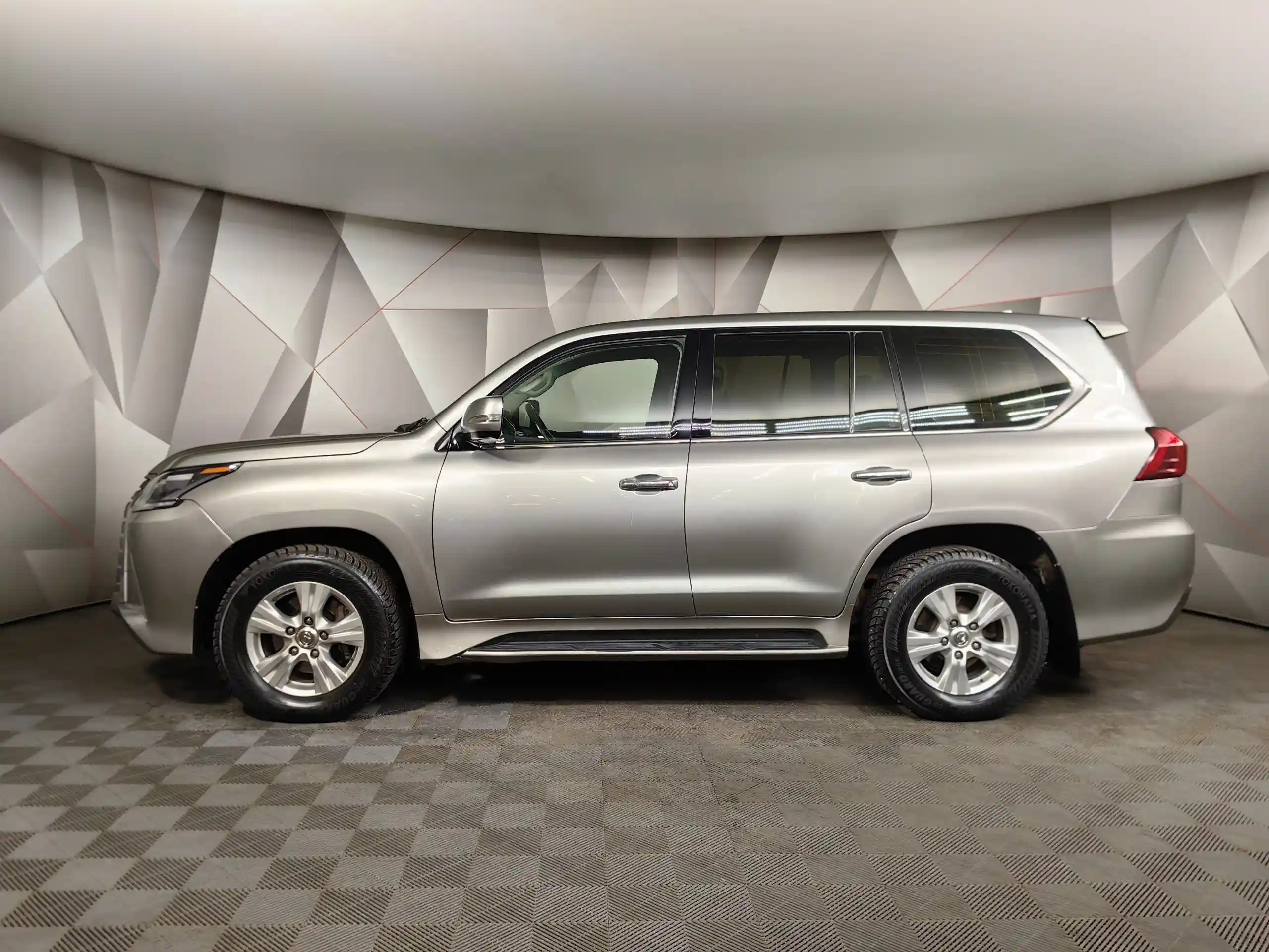 Lexus LX 2015