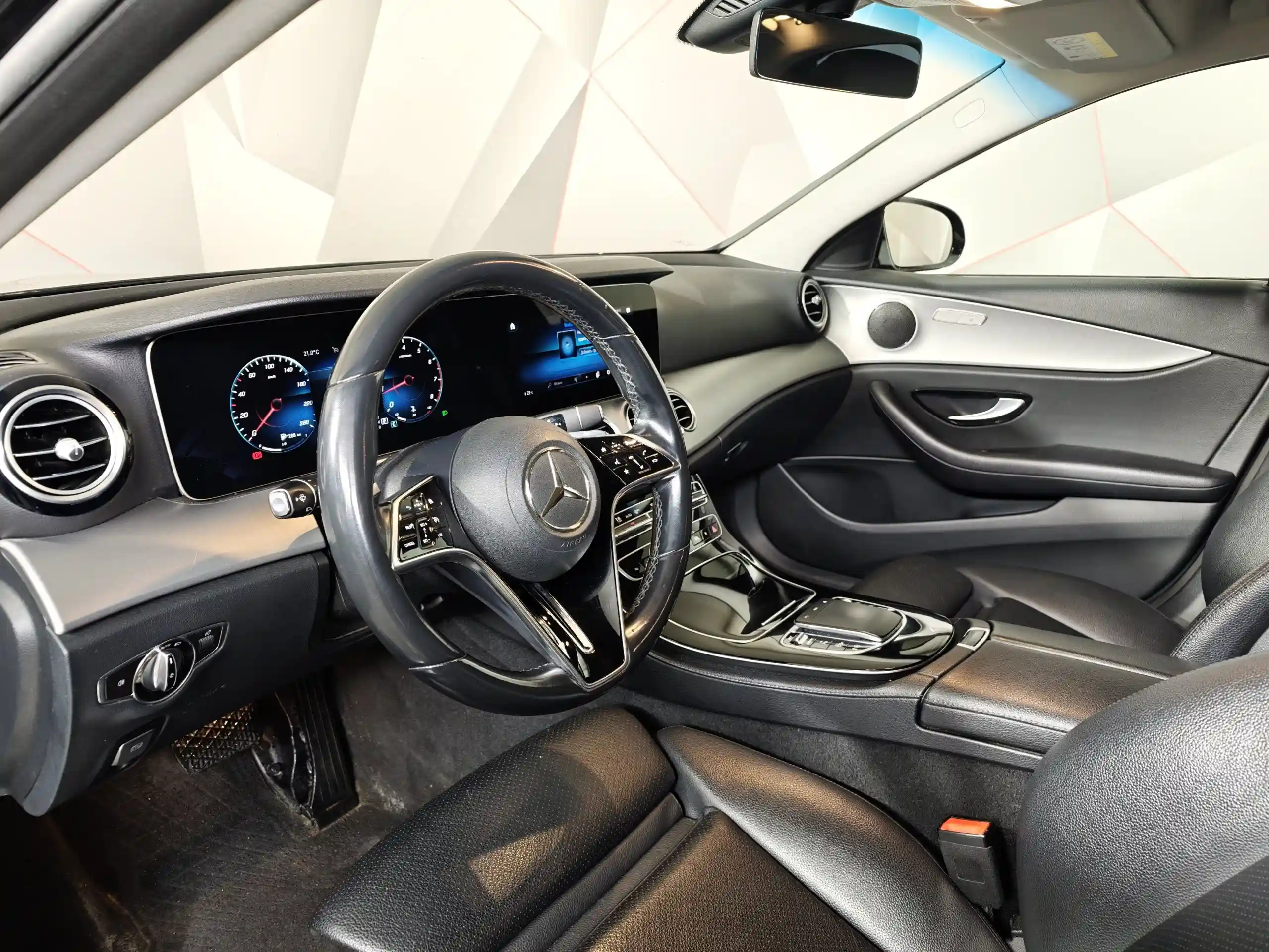 Mercedes-Benz E-Класс 2021