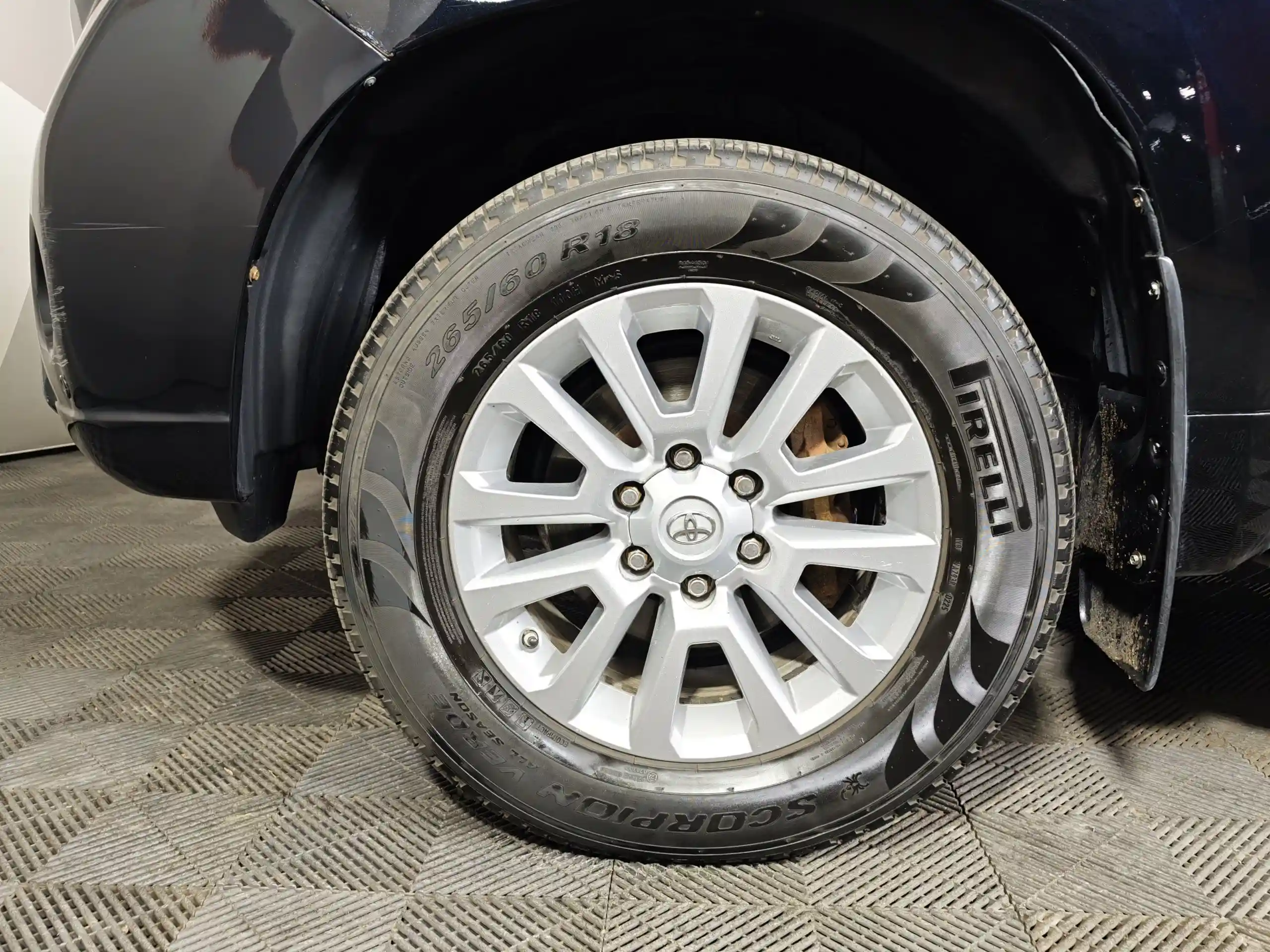 Toyota Land Cruiser Prado 2013