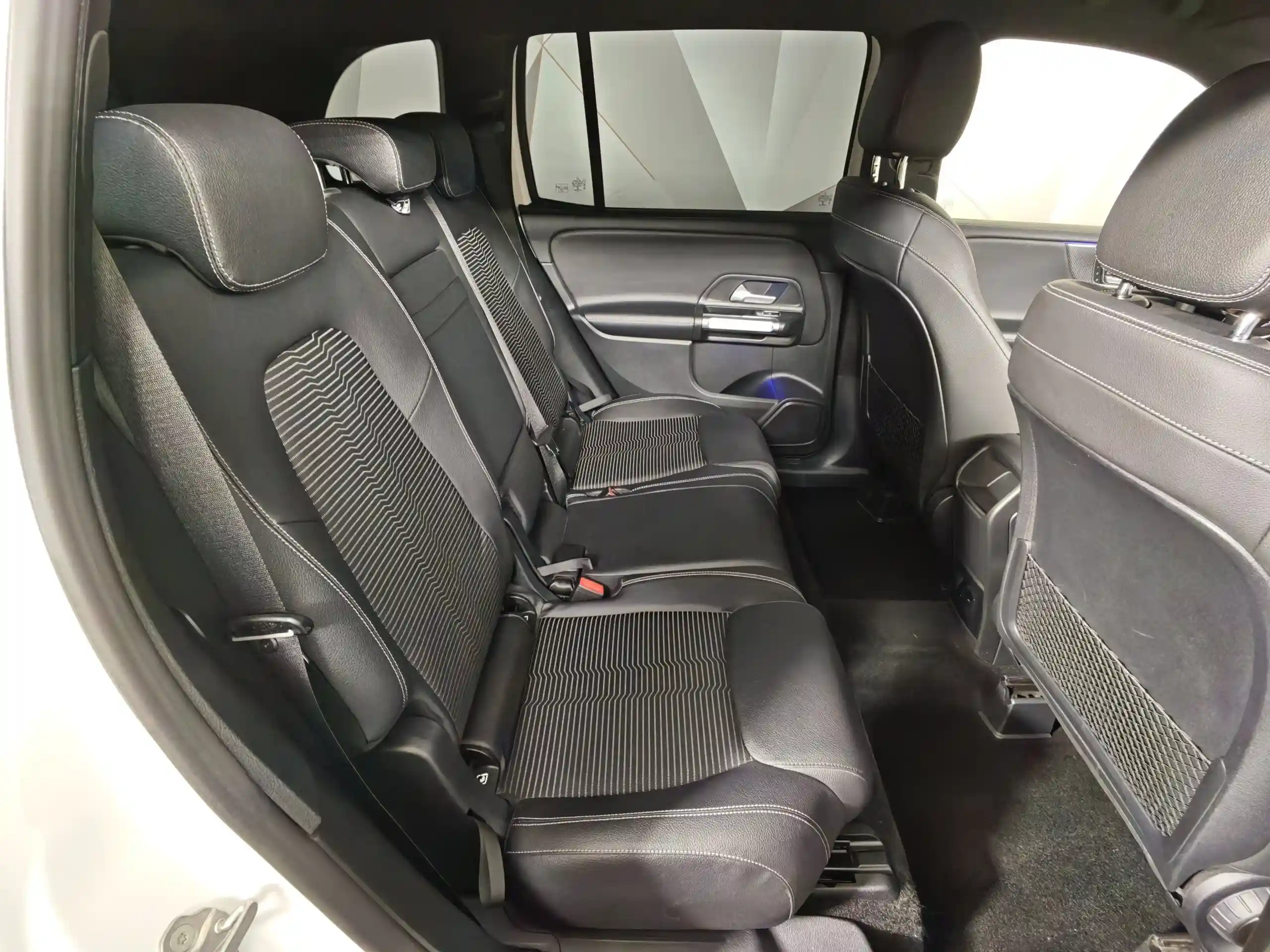 Mercedes-Benz GLB 2021