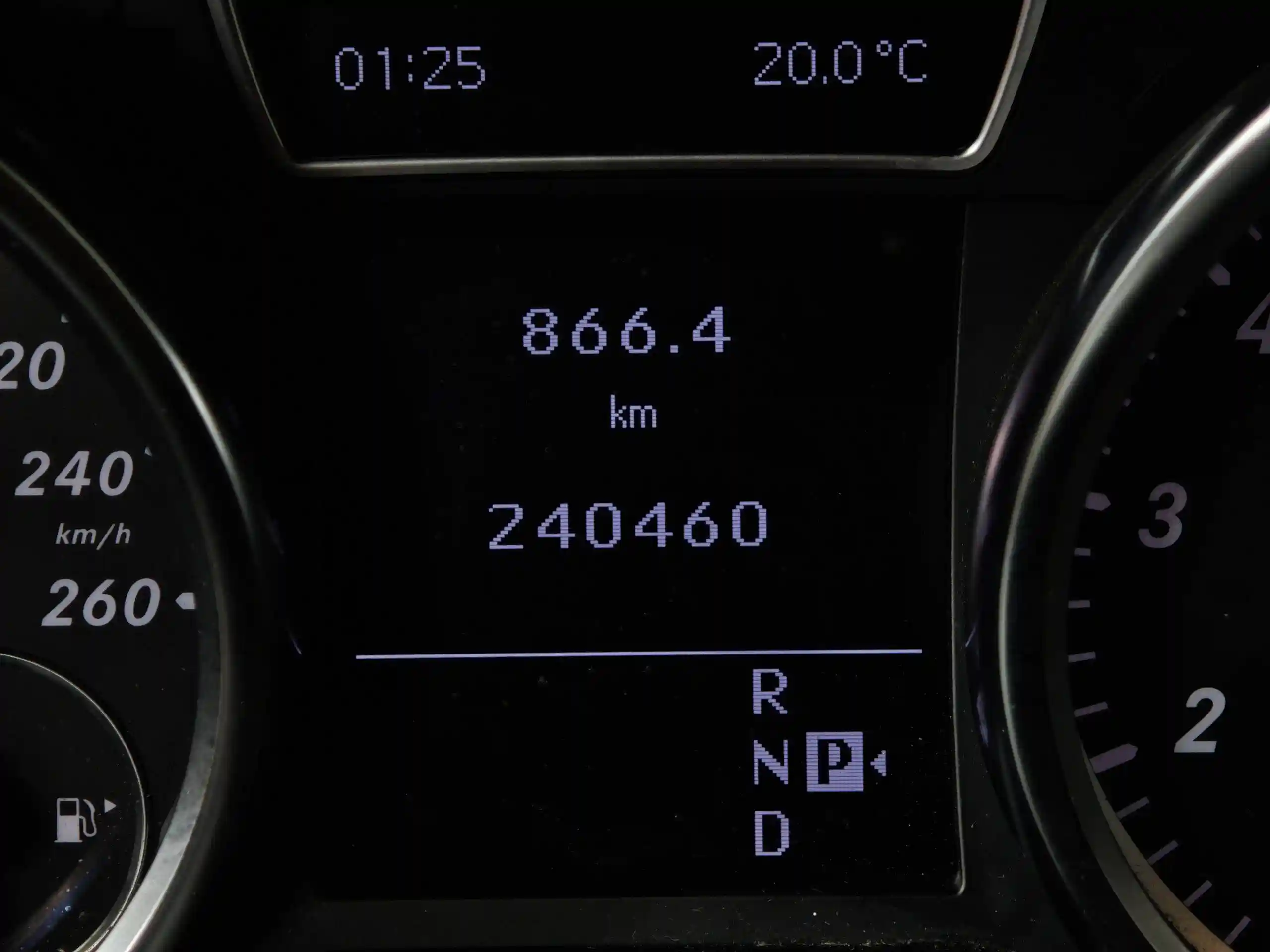 Mercedes-Benz M-Класс 2012