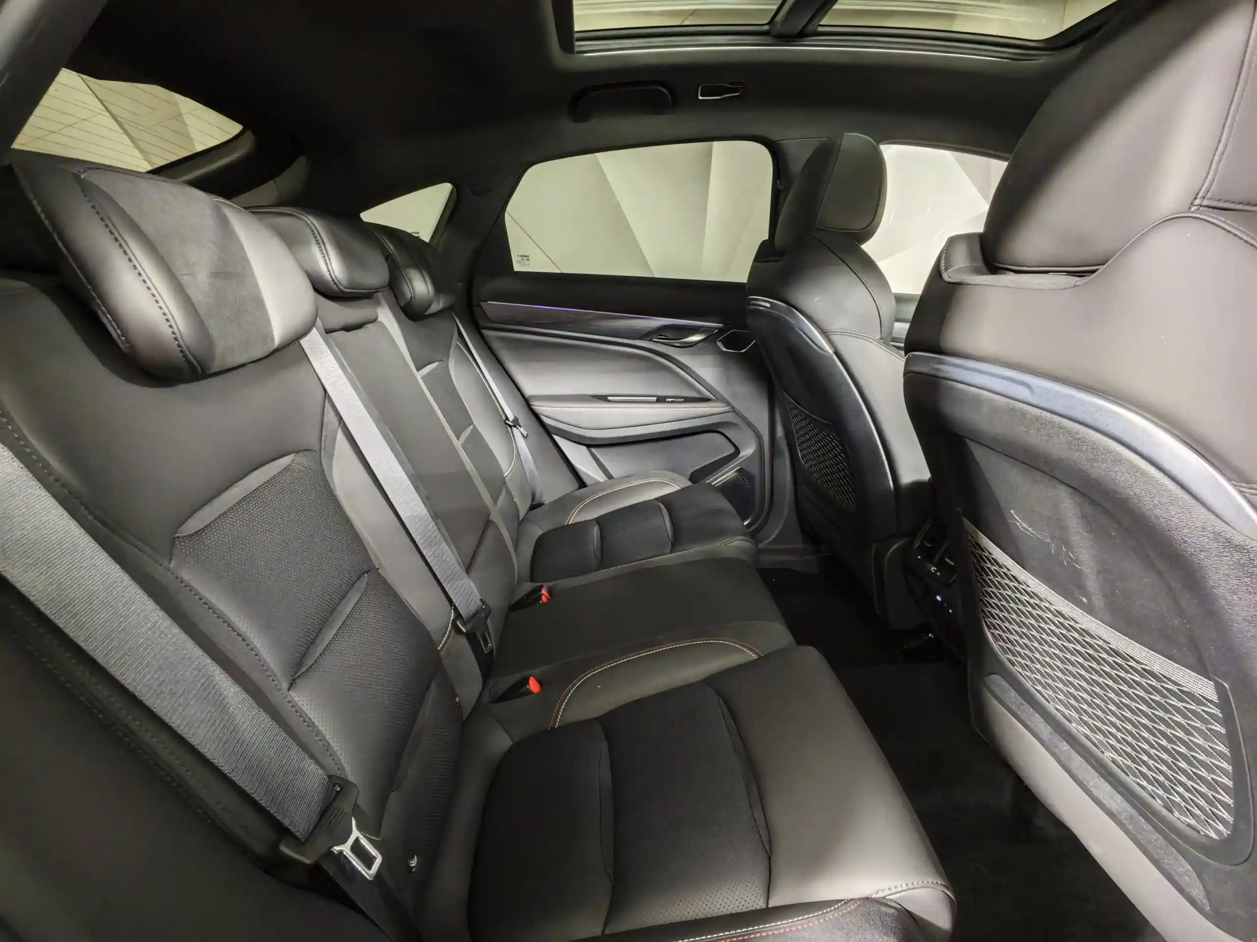 Geely Tugella 2023