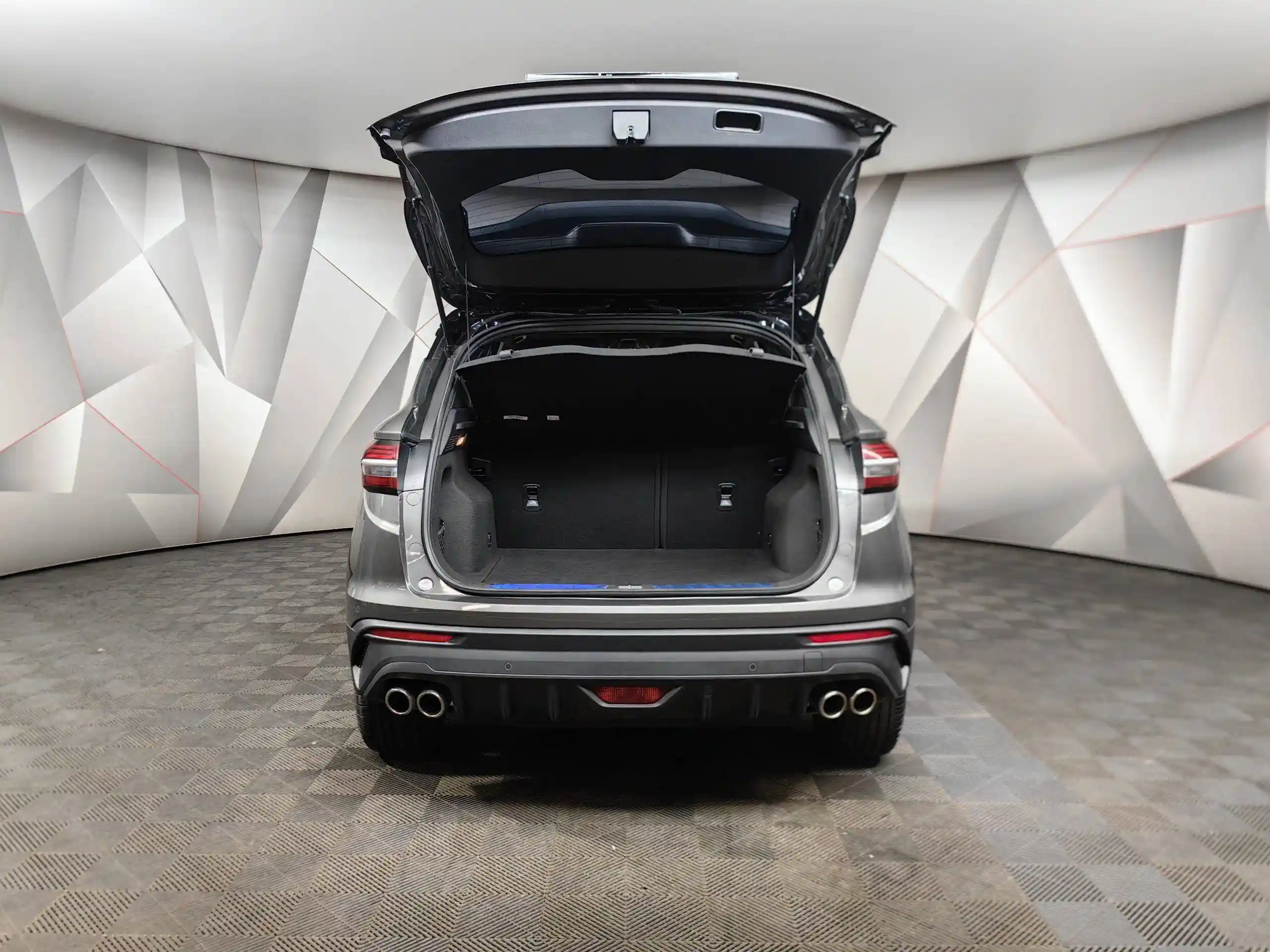 Geely Coolray 2024