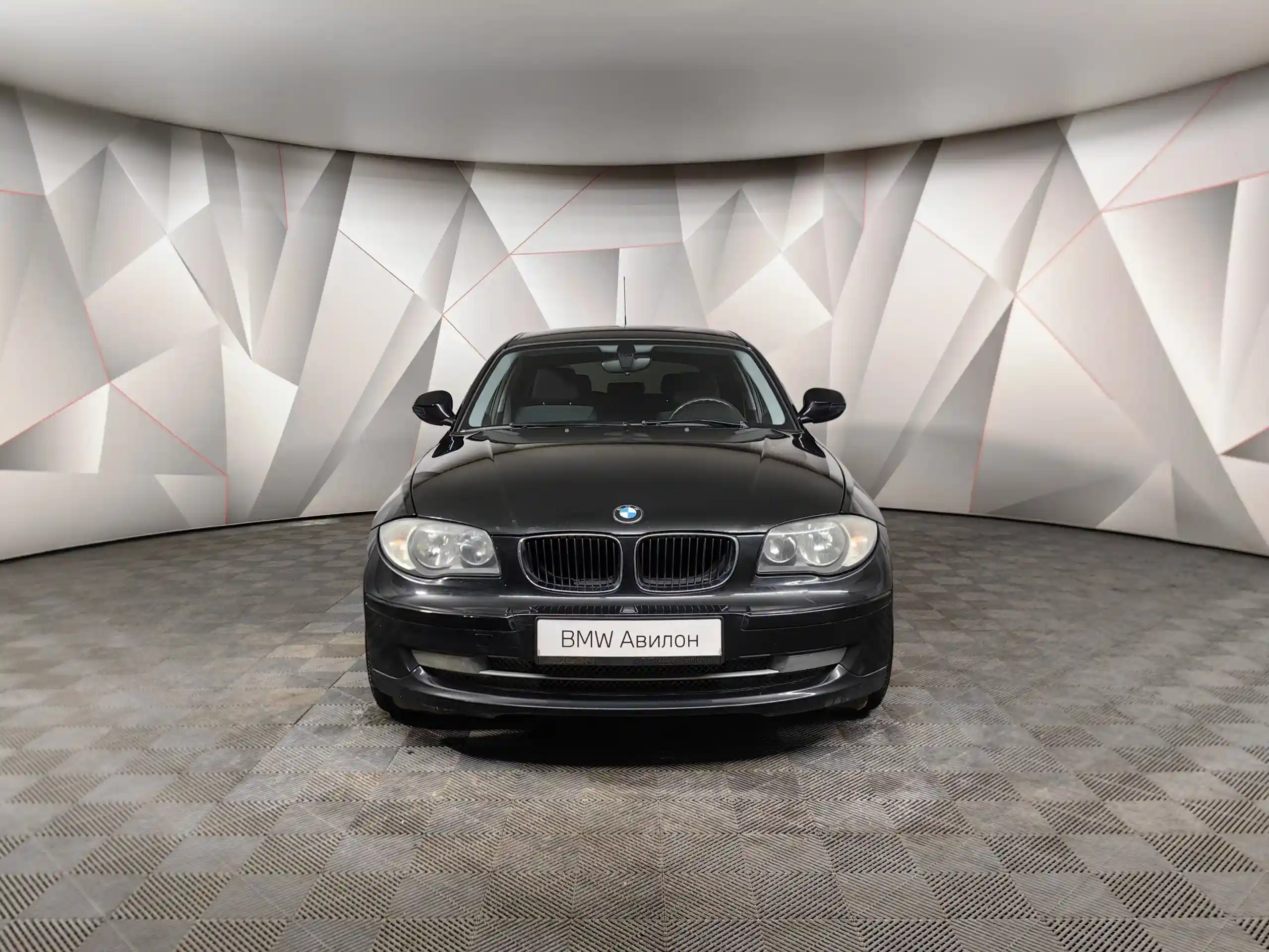 BMW 1 серия 2011