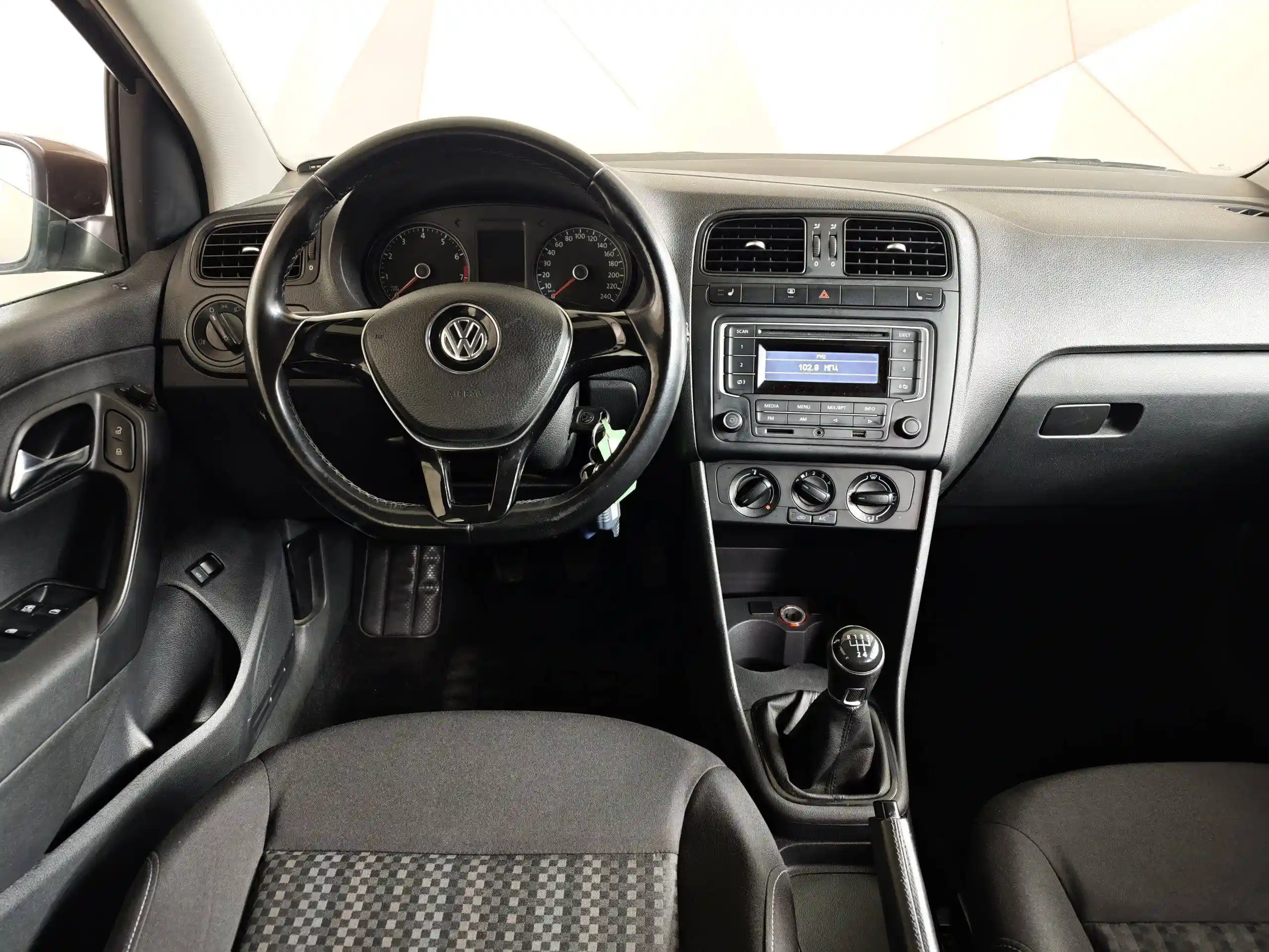 Volkswagen Polo 2015