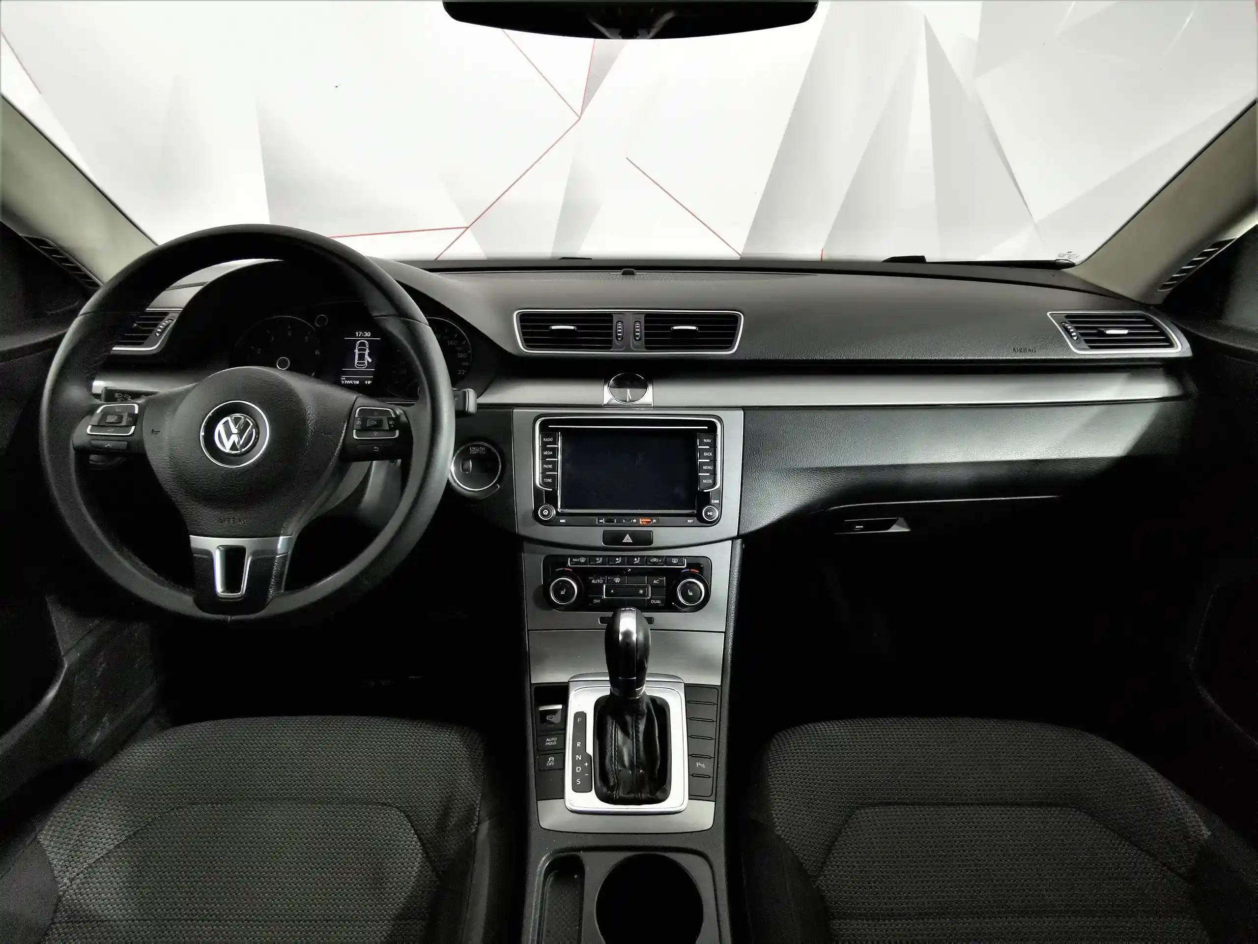 Volkswagen Passat 2011